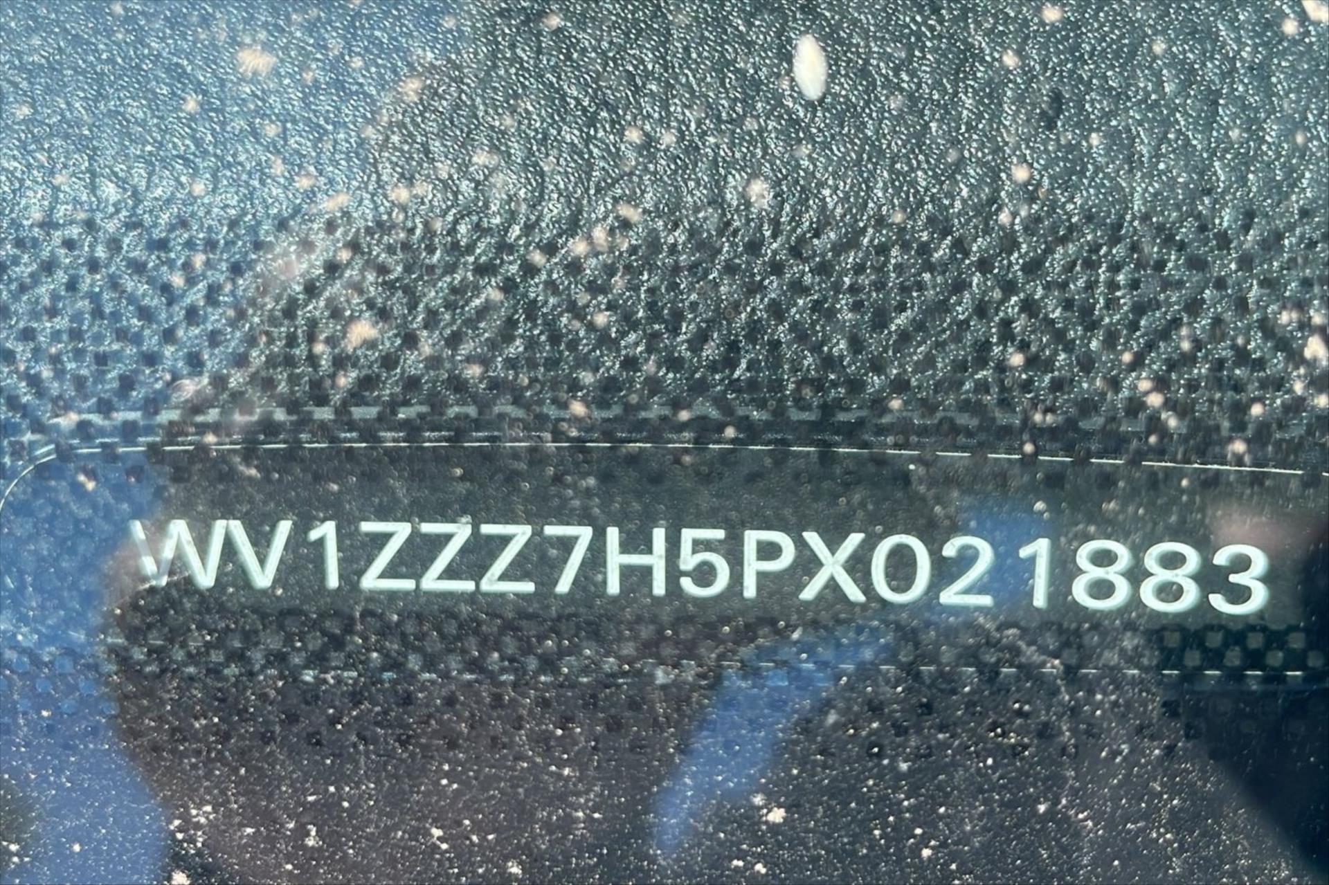 Hlavní fotografie vozu Volkswagen Transporter 2,0 TDI 110kW MANUÁL VŮZ PŘIPRAVUJEME K PRODEJI (2)