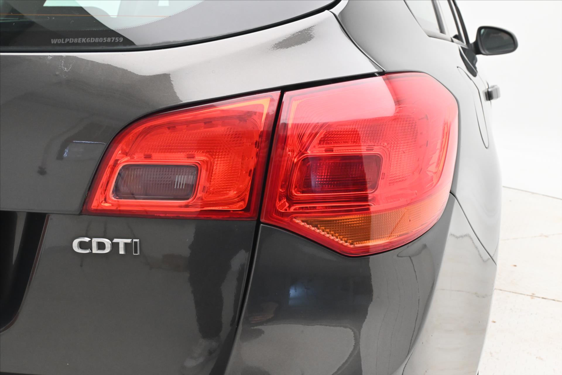 Hlavní fotografie vozu Opel Astra 1,7 CDTi 81 kW Servisní kniha (28)