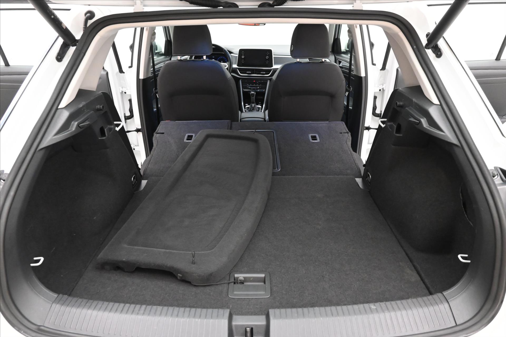 Hlavní fotografie vozu Volkswagen T-Roc 2,0 TDI 110kW DSG VŮZ PŘIPRAVUJEME K PRODEJI (11)