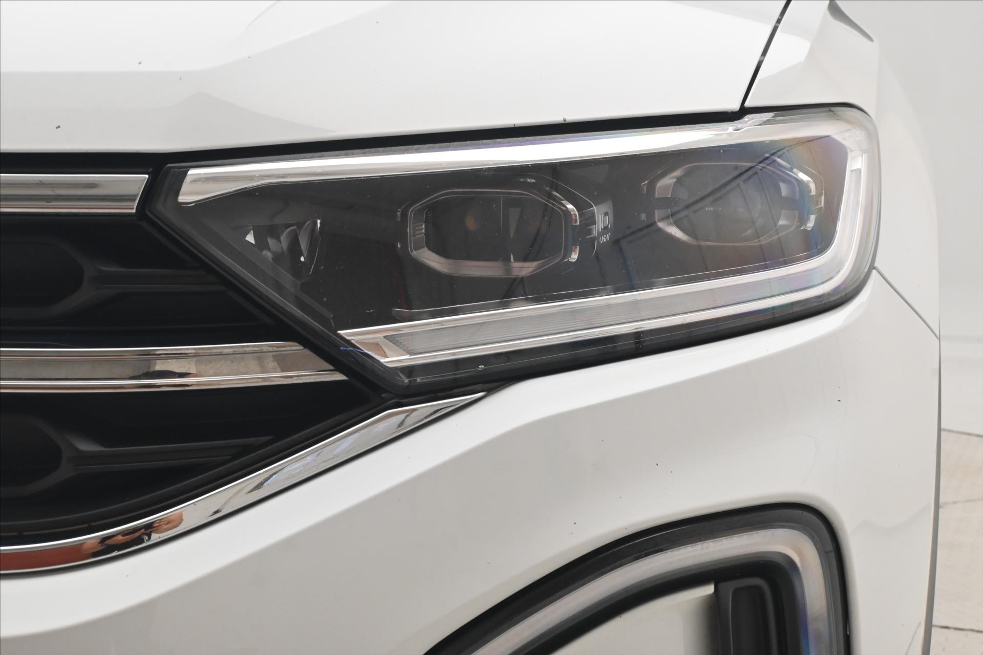 Hlavní fotografie vozu Volkswagen T-Roc 2,0 TDI 110kW DSG VŮZ PŘIPRAVUJEME K PRODEJI (29)