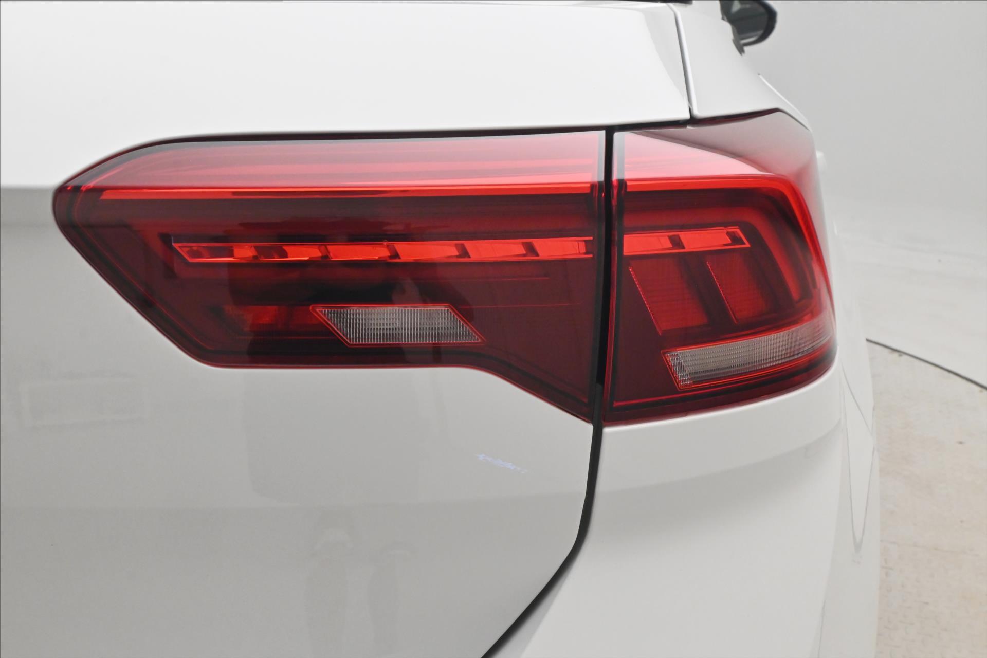 Hlavní fotografie vozu Volkswagen T-Roc 2,0 TDI 110kW DSG VŮZ PŘIPRAVUJEME K PRODEJI (30)