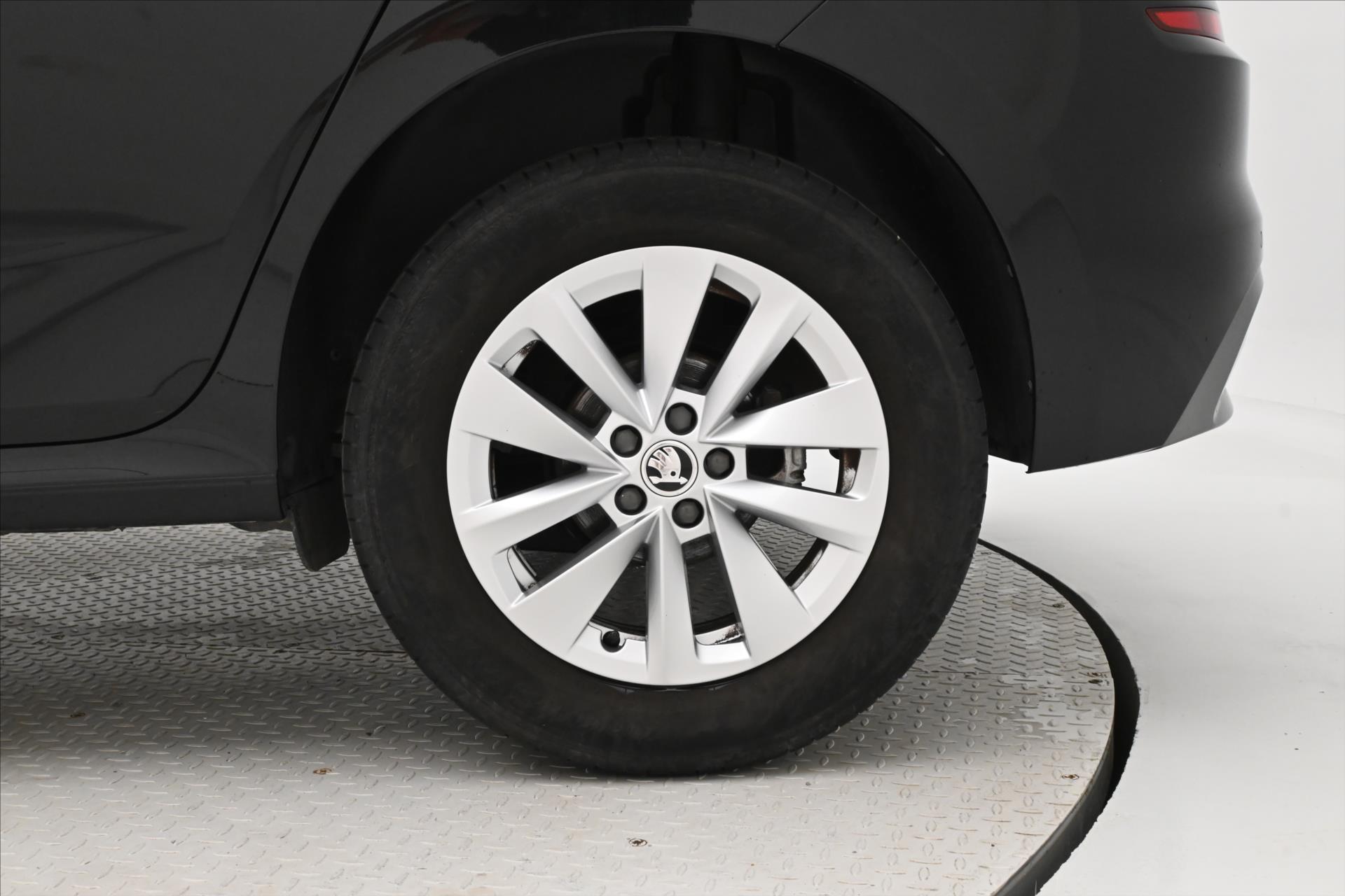 Main photo of the car Skoda Kamiq 1.0 TSI 70 kW Towing equipment Warranty up to 5 years (32)