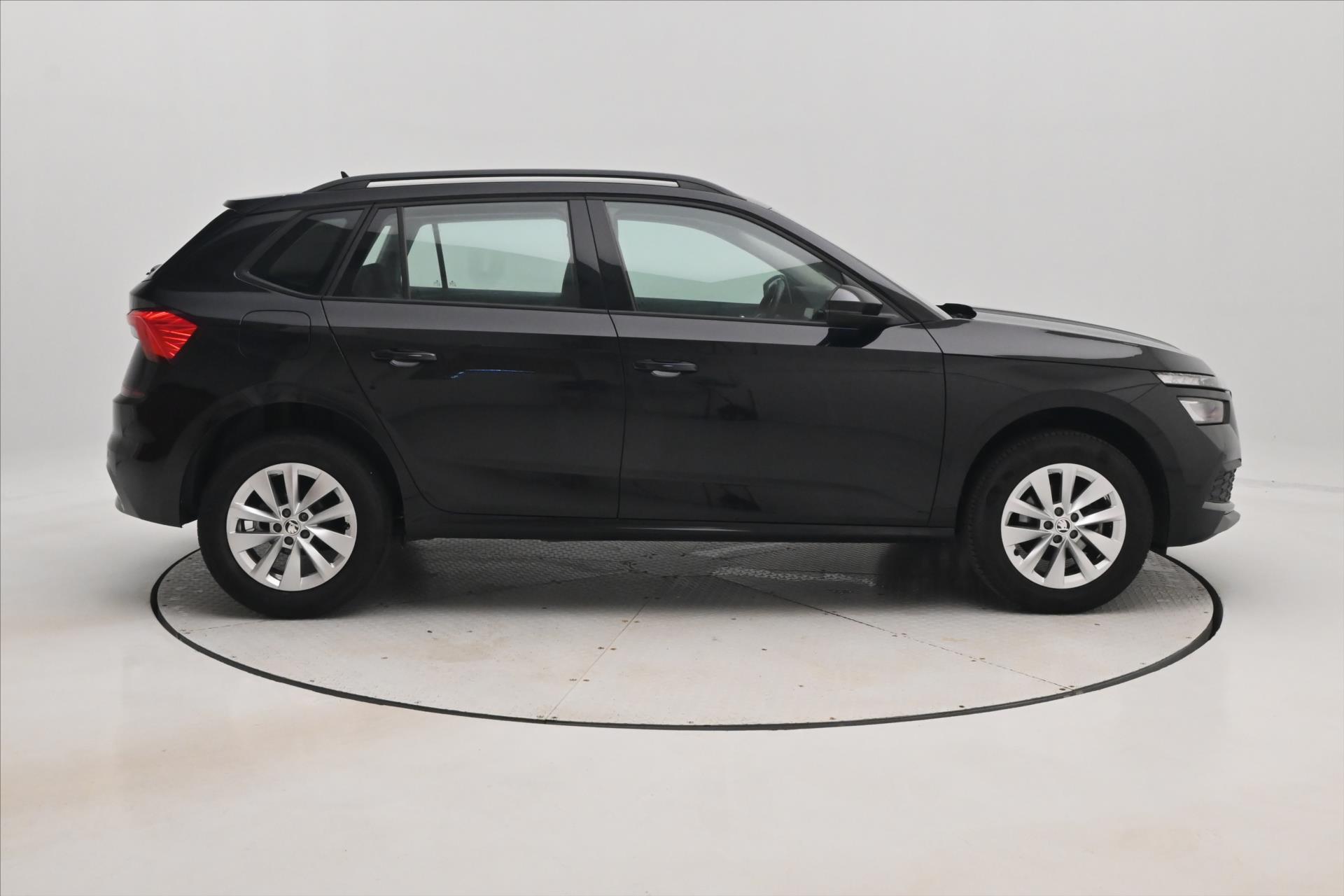 Main photo of the car Skoda Kamiq 1.0 TSI 70 kW Towing equipment Warranty up to 5 years (5)
