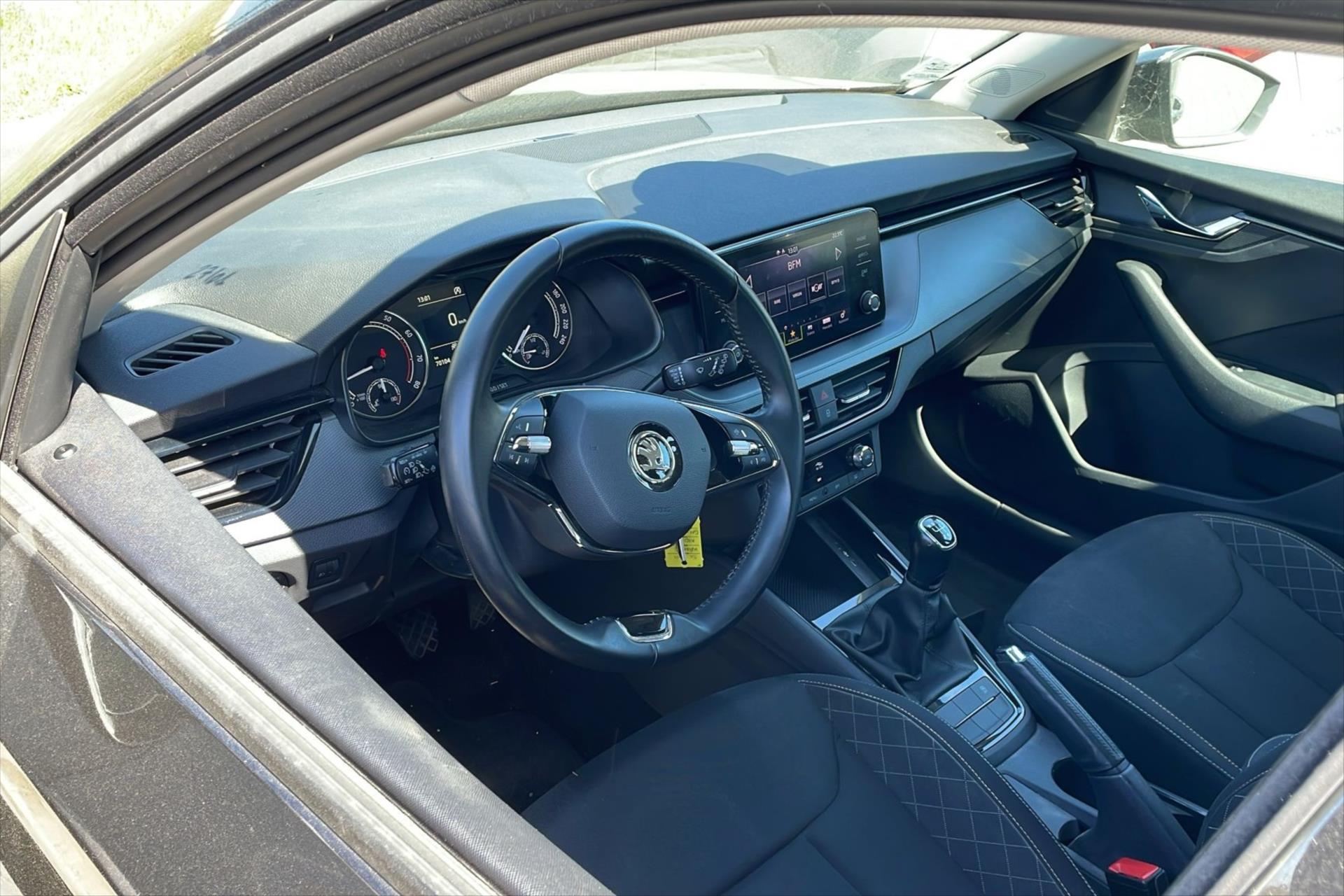 Main photo of the car Skoda Kamiq 1.0 TSI 70kW Manual WE ARE PREPARING THE CAR FOR SALE (3)