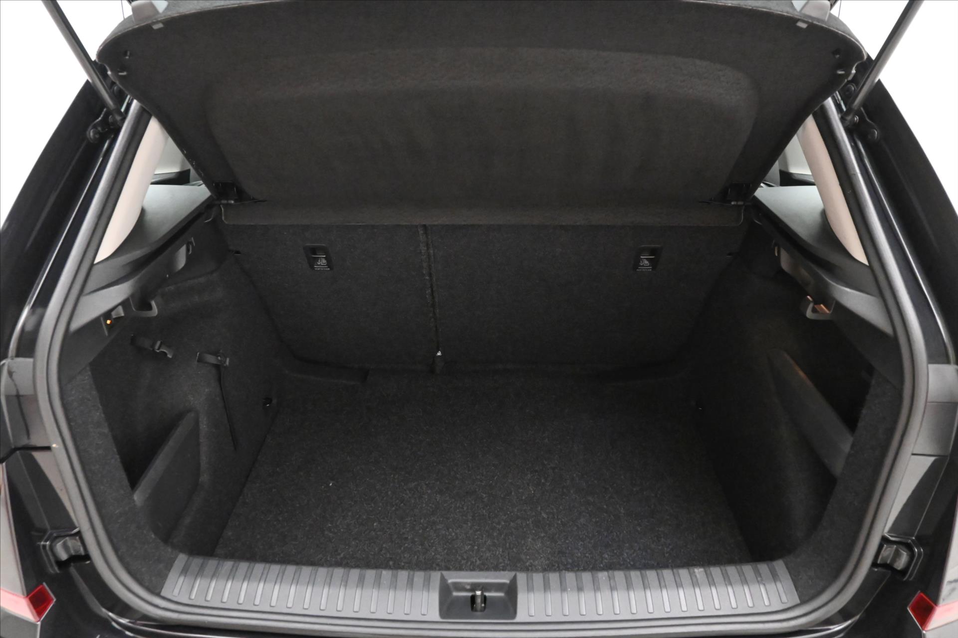 Main photo of the car Skoda Kamiq 1.0 TSI 70kW Manual Warranty up to 5 years (10)