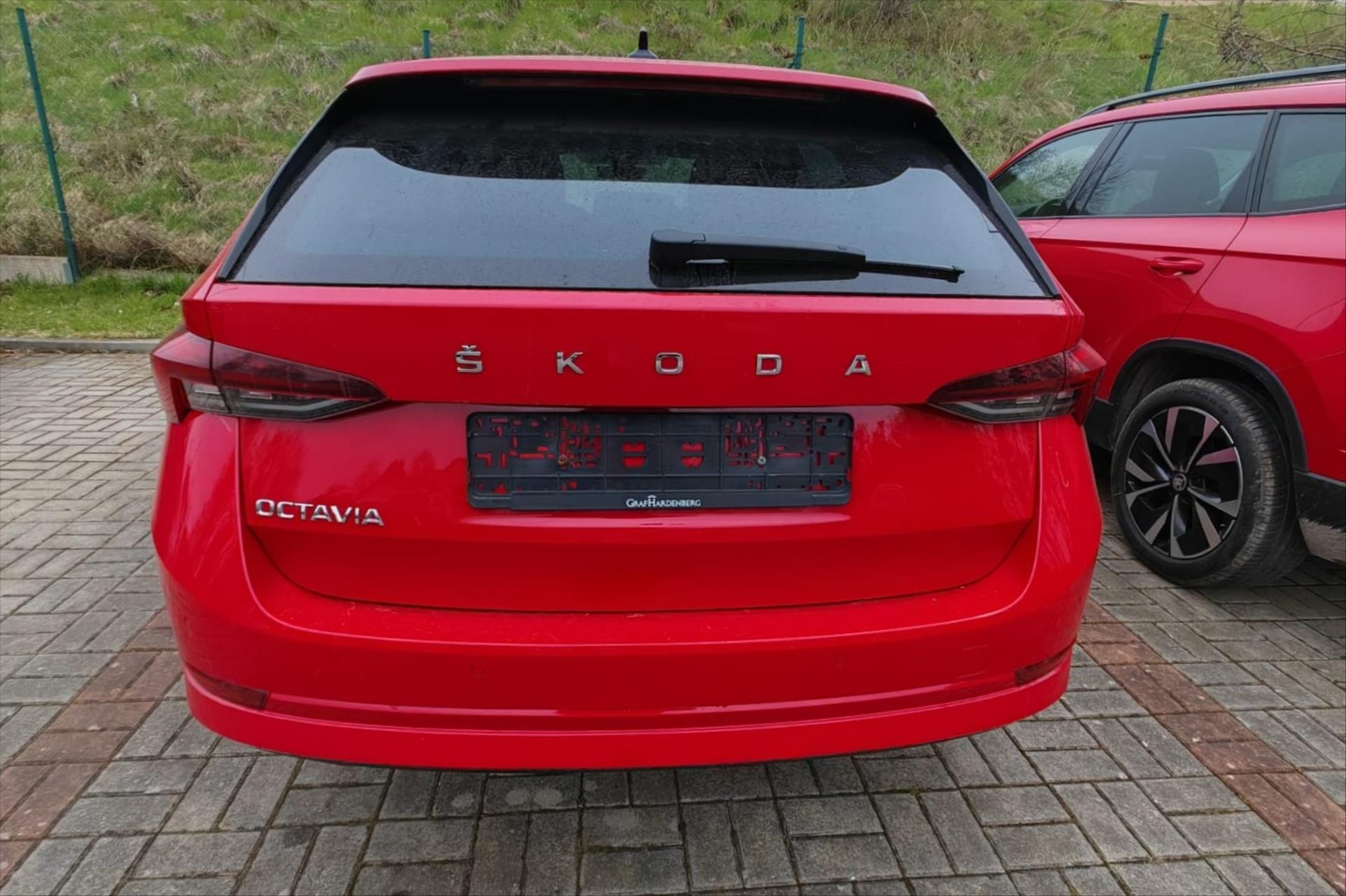 Hlavní fotografie vozu Škoda Octavia 2,0 TDI 110kW DSG Ambition VŮZ PŘIPRAVUJEME K PRODEJI (4)