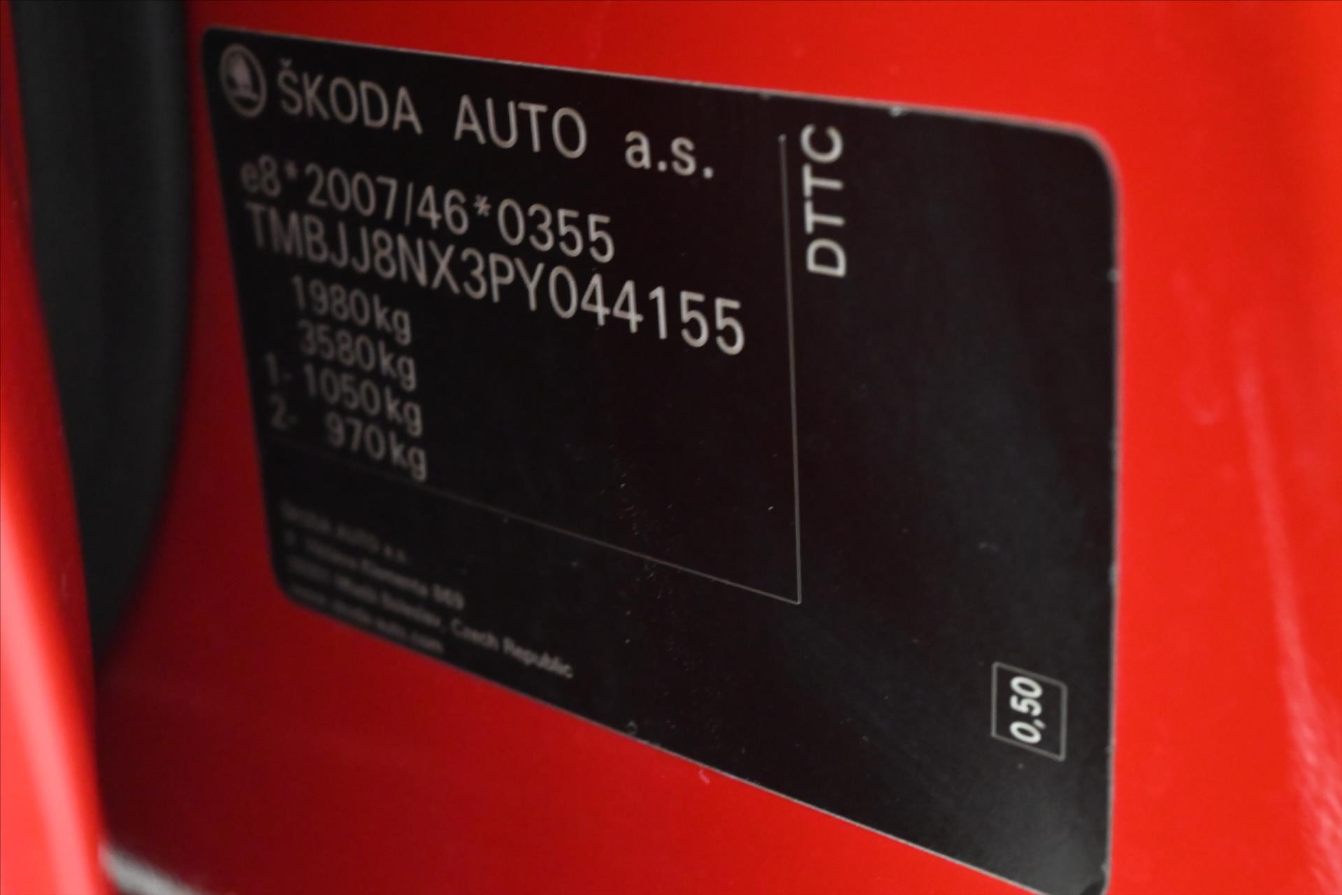 Hlavní fotografie vozu Škoda Octavia 2,0 TDI 110kW DSG Ambition Záruka až 5 let (12)