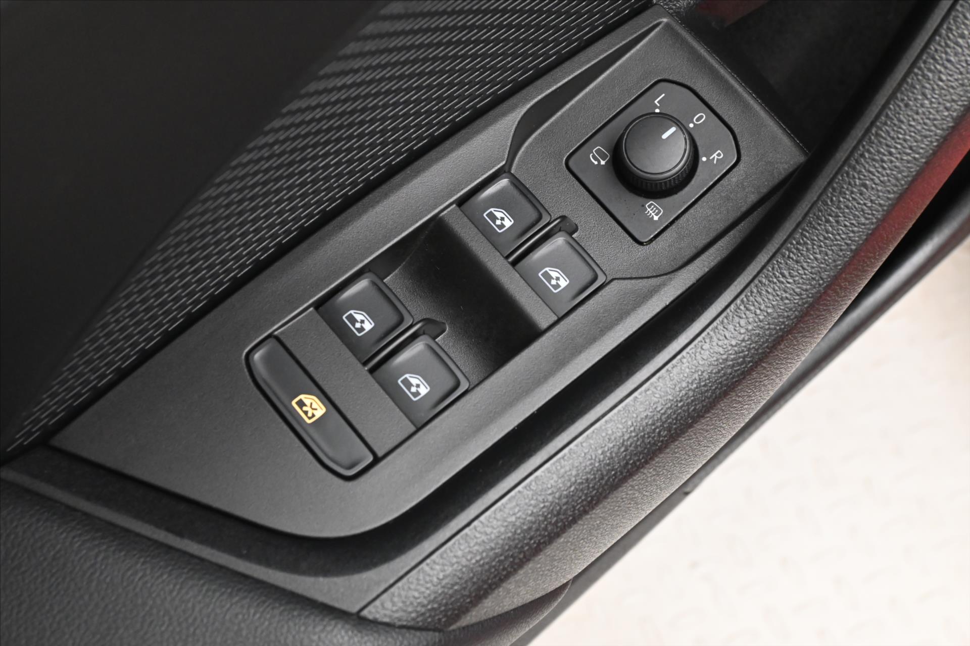 Hlavní fotografie vozu Škoda Octavia 2,0 TDI 110kW DSG Ambition Záruka až 5 let (26)