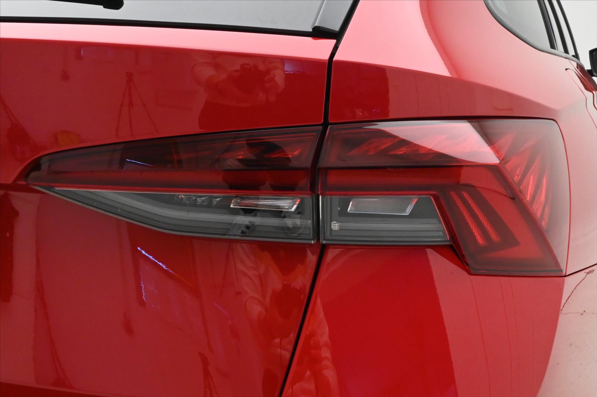 Hlavní fotografie vozu Škoda Octavia 2,0 TDI 110kW DSG Ambition Záruka až 5 let (32)