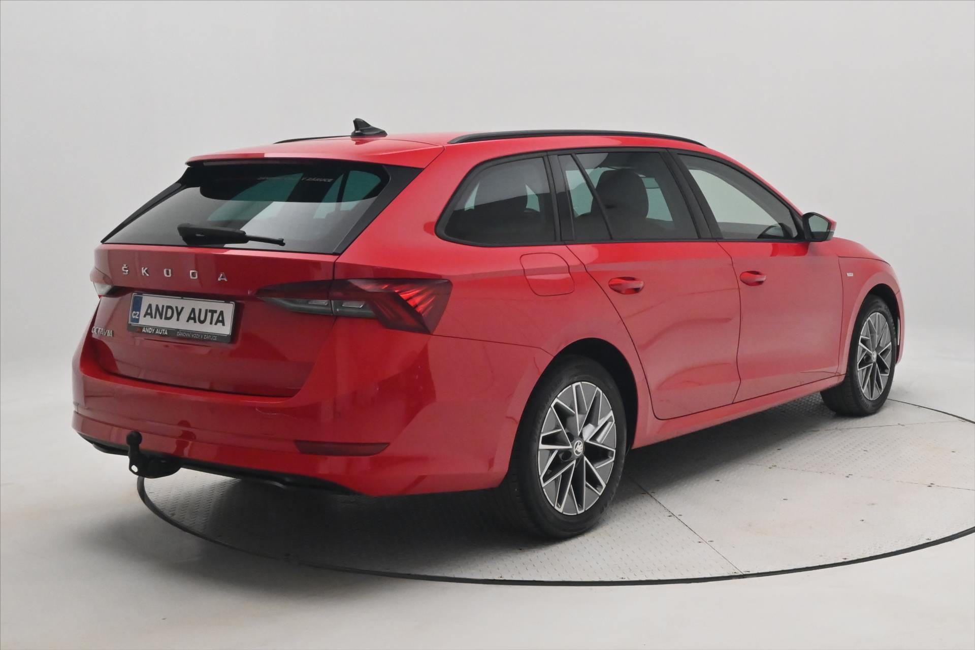 Hlavní fotografie vozu Škoda Octavia 2,0 TDI 110kW DSG Ambition Záruka až 5 let (5)