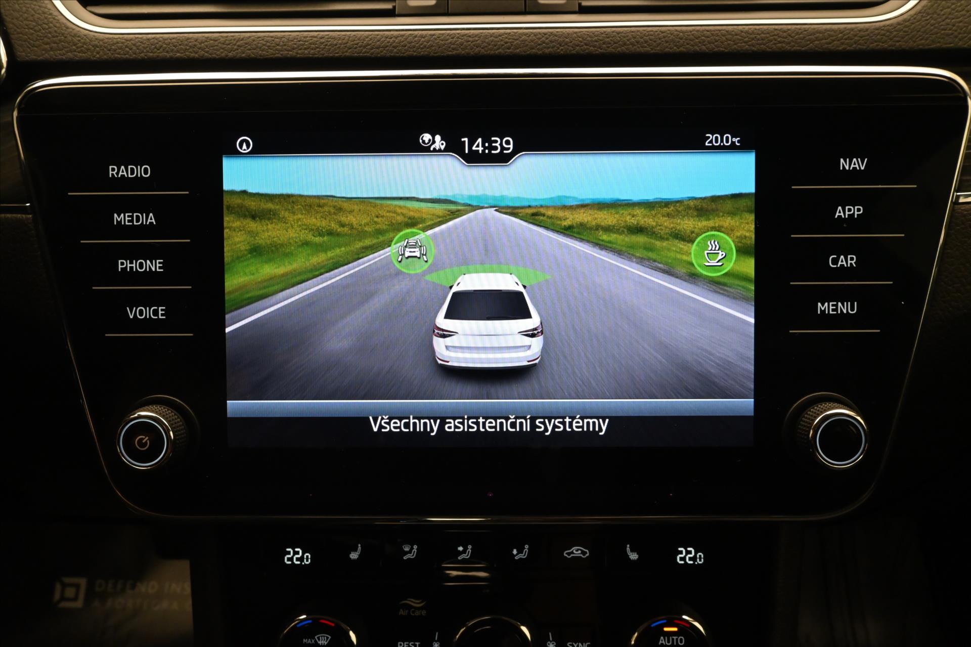 Hlavní fotografie vozu Škoda Superb 2,0 TDI 110kW DSG Style Záruka až 5 let (19)