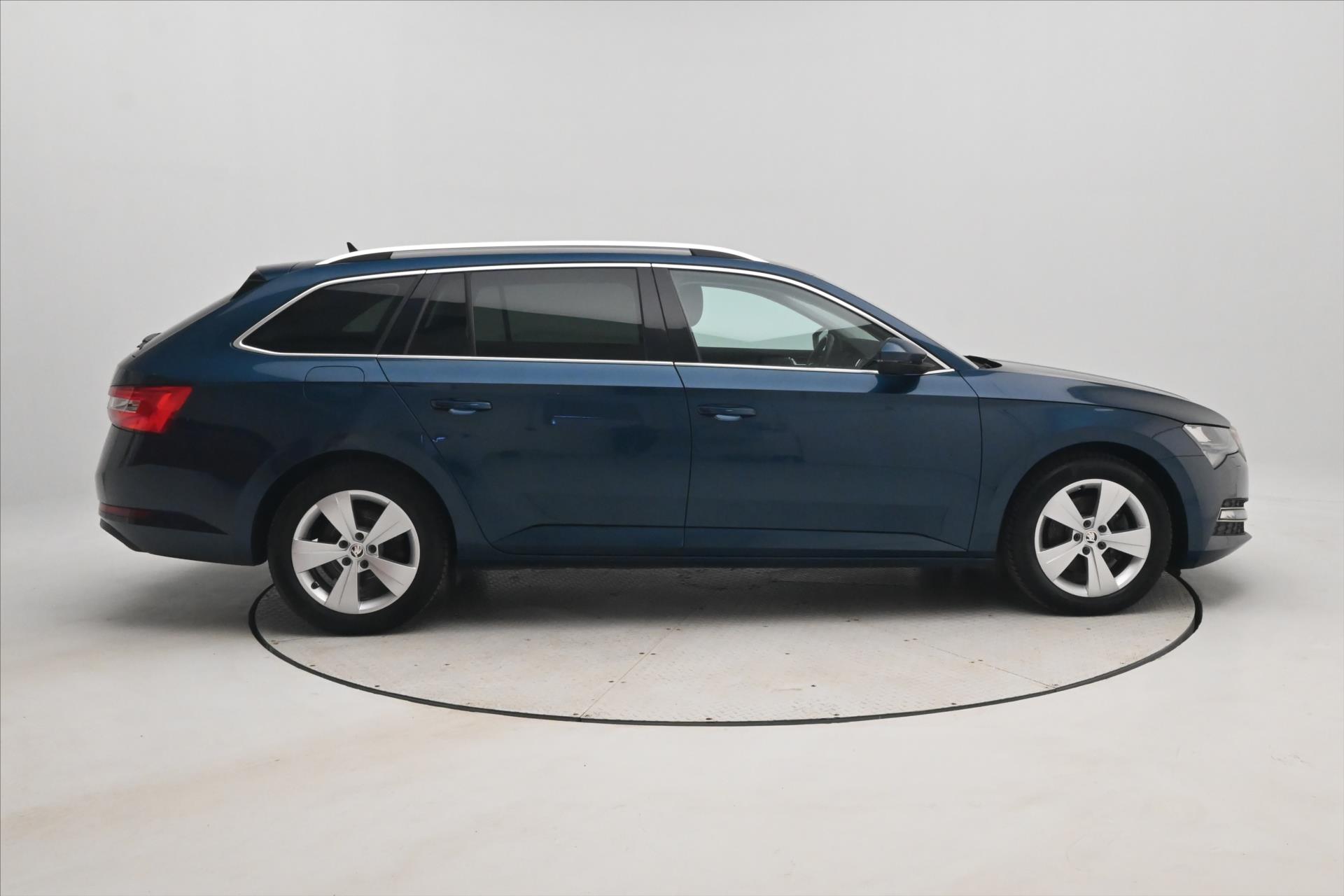 Hlavní fotografie vozu Škoda Superb 2,0 TDI 110kW DSG Style Záruka až 5 let (4)