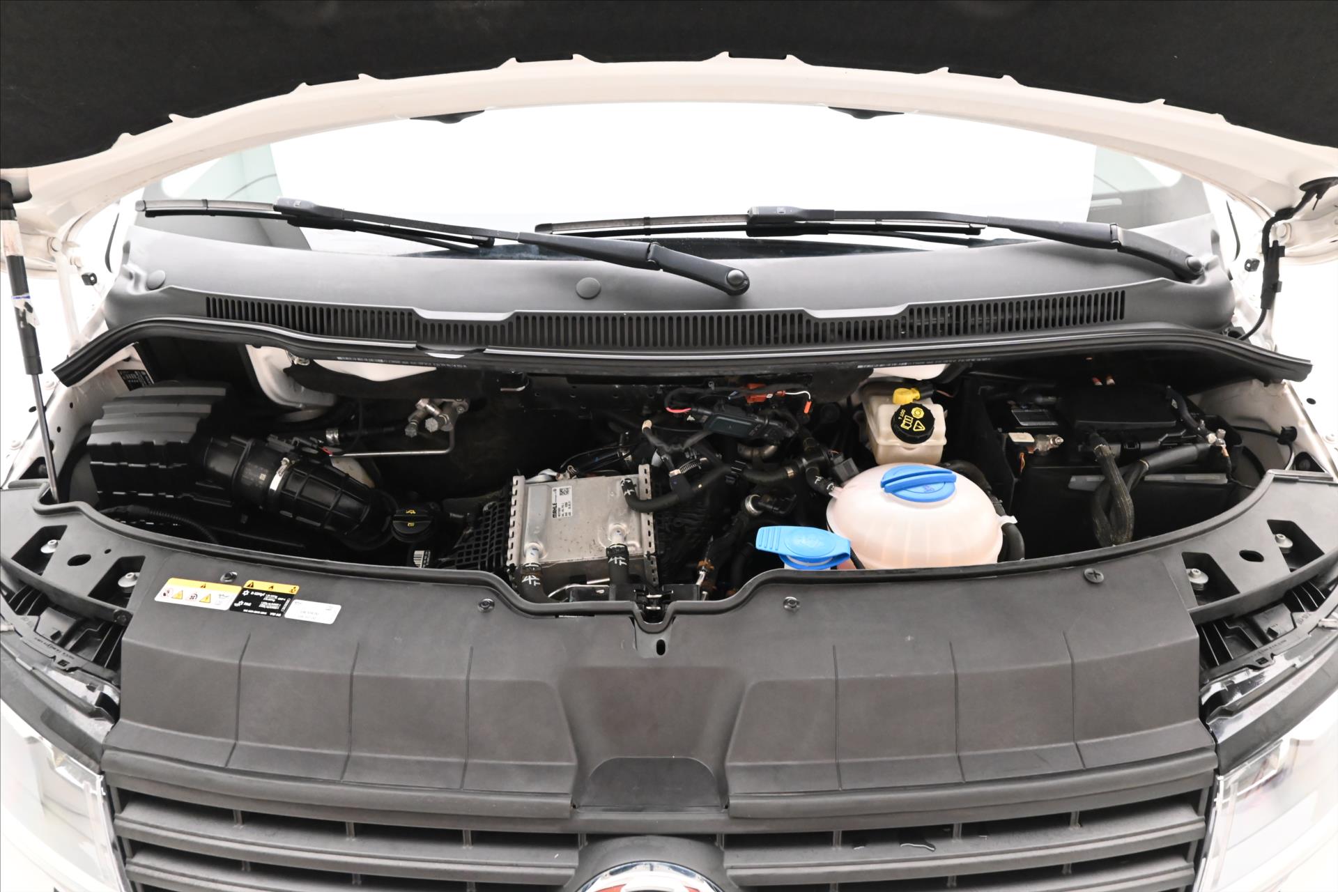 Hlavní fotografie vozu Volkswagen Transporter 2,0 TDI 110 kW DSG Záruka až 5 let (9)