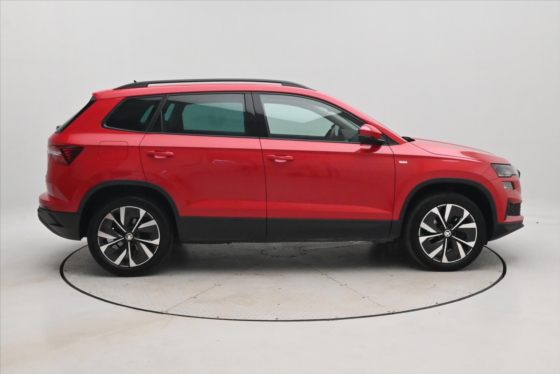 Hlavní fotografie vozu Škoda Karoq 2,0 TDI 110 kW DSG 4X4 TOUR Záruka až 5 let (5)