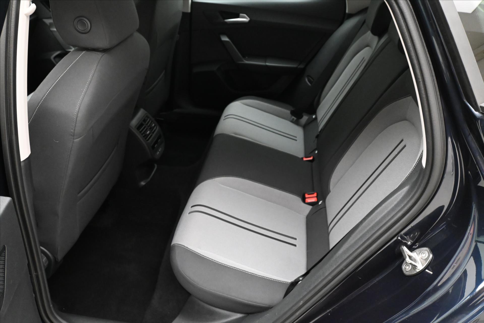 Hlavní fotografie vozu Seat Leon 2,0 TDI 110kW DSG STYLE Záruka až 5 let (15)