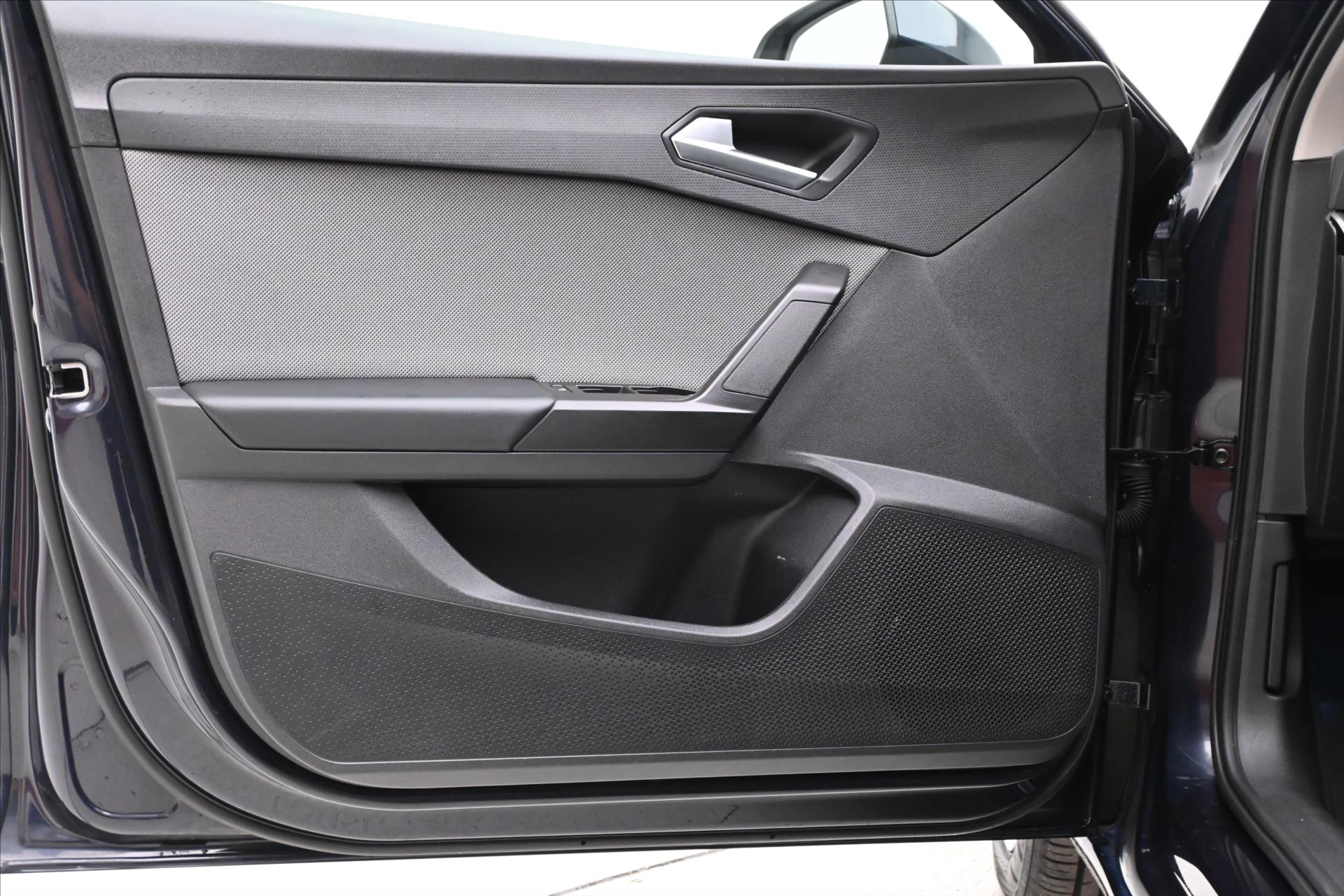 Hlavní fotografie vozu Seat Leon 2,0 TDI 110kW DSG STYLE Záruka až 5 let (25)