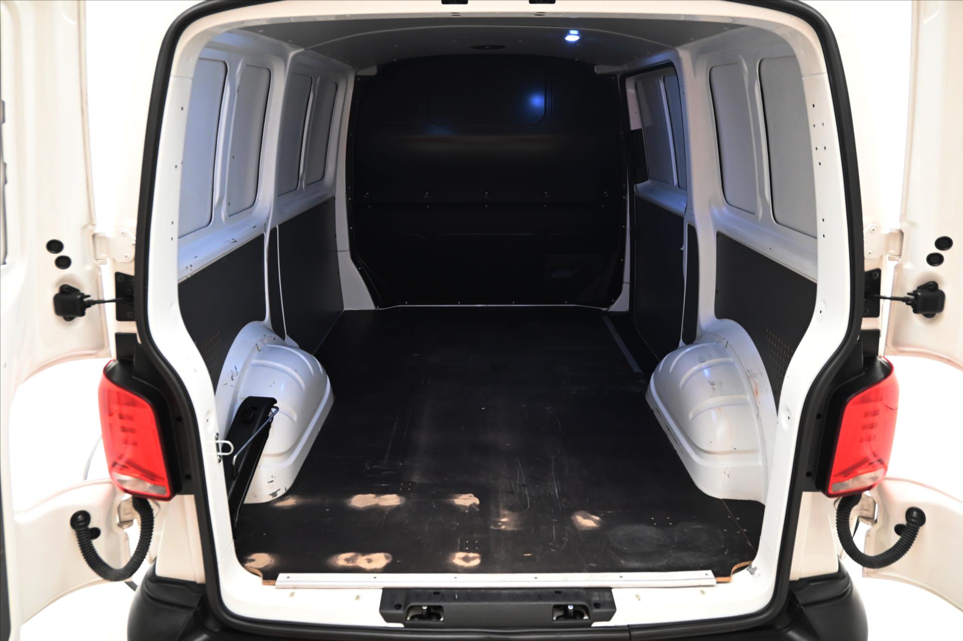 Main photo of the car Volkswagen Transporter 2,0 TDI 81kW KLIMATempomat Záruka až 5 let (10)