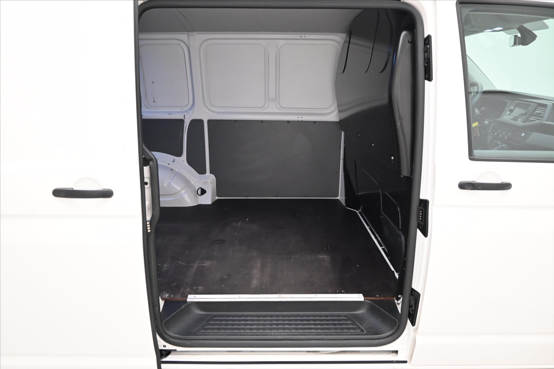 Main photo of the car Volkswagen Transporter 2.0 TDI 81kW AIR CONDITIONING Warranty up to 5 years (11)
