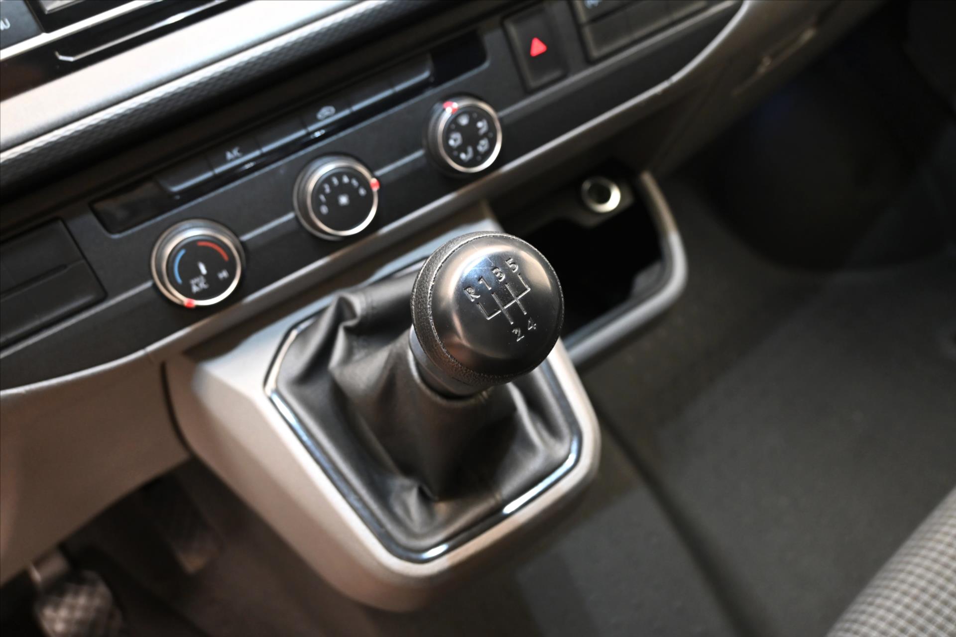 Main photo of the car Volkswagen Transporter 2,0 TDI 81kW KLIMATempomat Záruka až 5 let (21)
