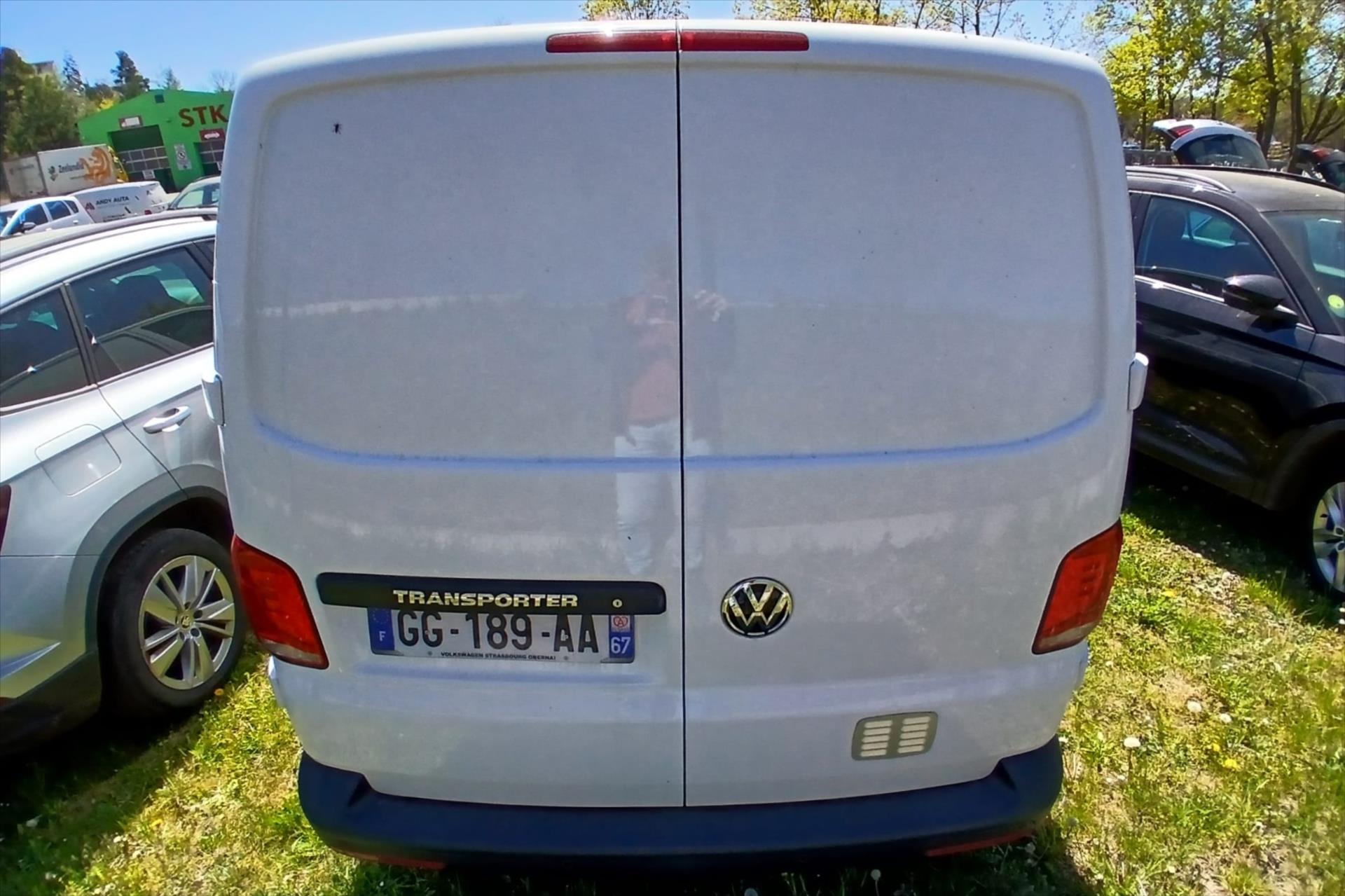 Hlavní fotografie vozu Volkswagen Transporter 2,0 TDI 81kW Tempomat VŮZ PŘIPRAVUJEME K PRODEJI (4)