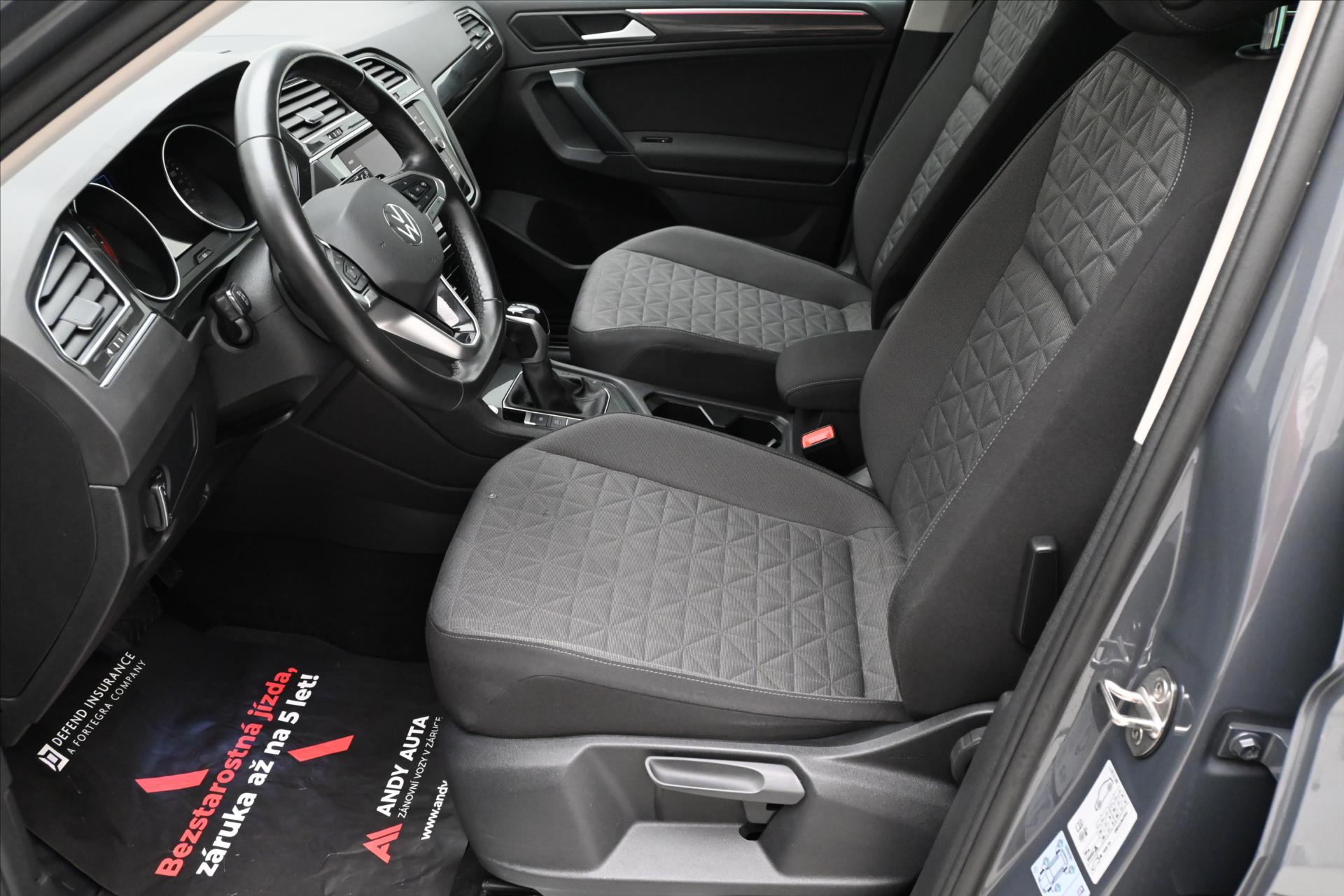 Main photo of the car Volkswagen Tiguan 2.0 TDI 110kW DSG Life Warranty up to 5 years (13)