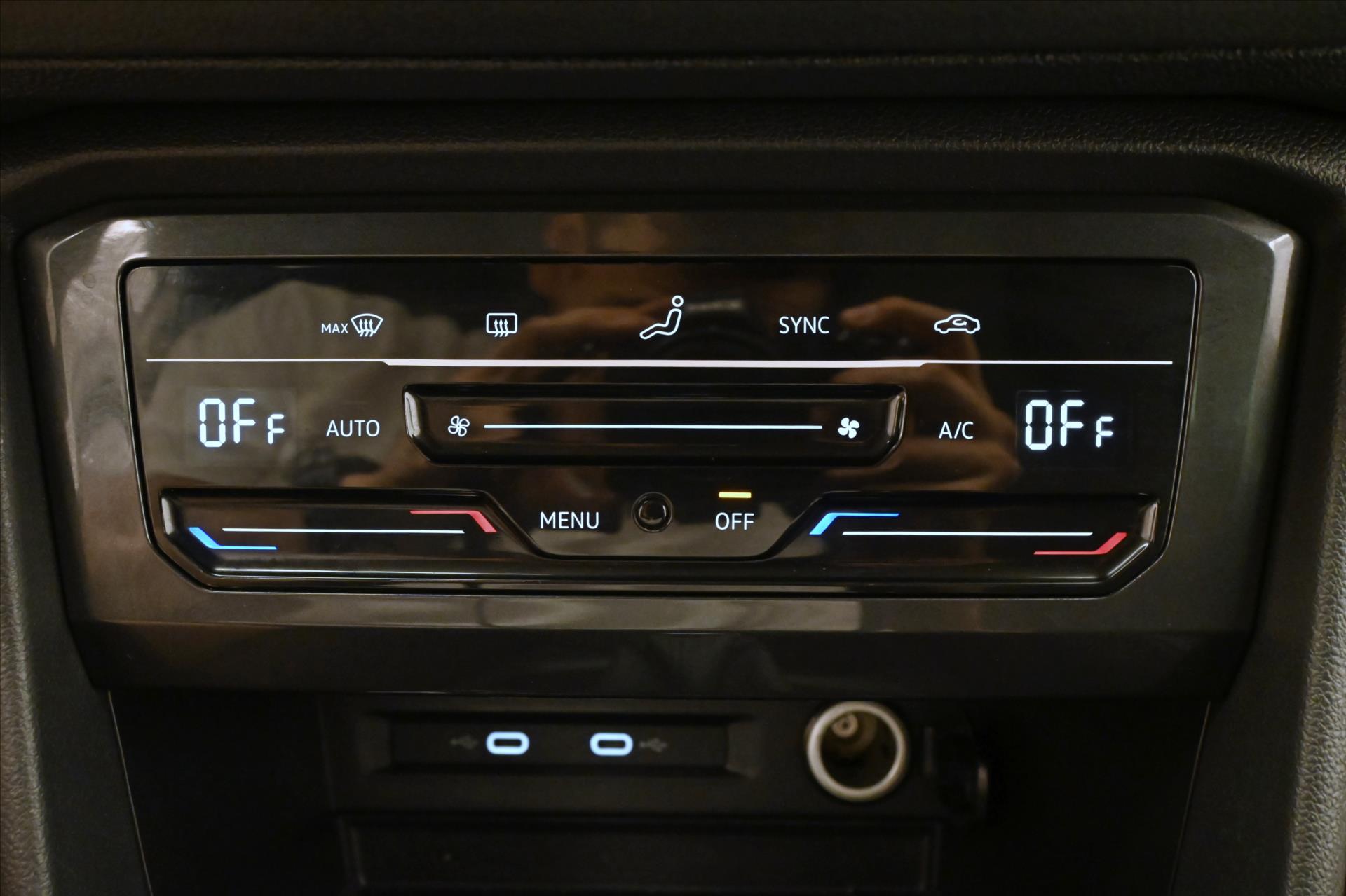 Main photo of the car Volkswagen Tiguan 2.0 TDI 110kW DSG Life Warranty up to 5 years (21)