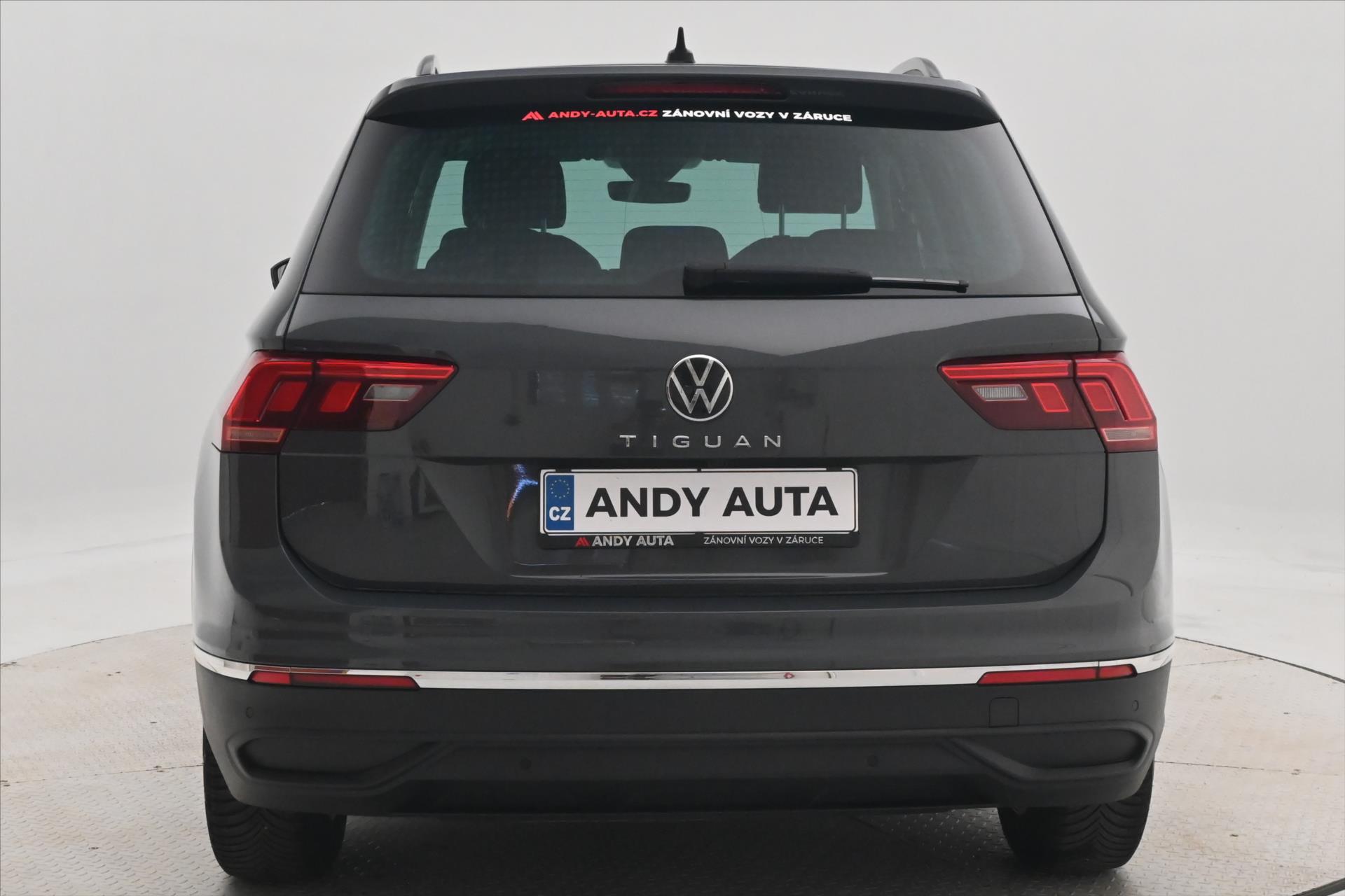 Main photo of the car Volkswagen Tiguan 2.0 TDI 110kW DSG Life Warranty up to 5 years (6)