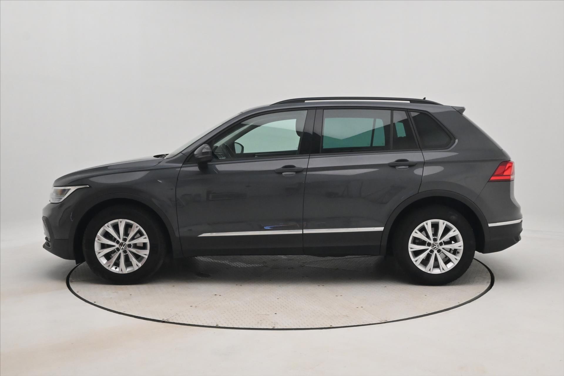 Main photo of the car Volkswagen Tiguan 2.0 TDI 110kW DSG Life Warranty up to 5 years (8)