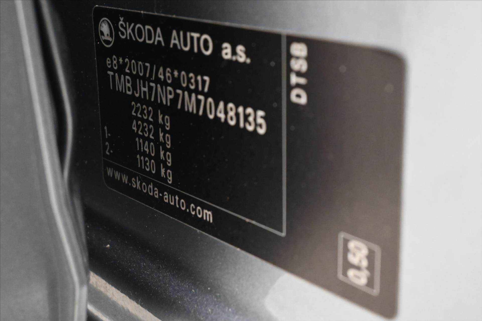 Hlavní fotografie vozu Škoda Superb 2,0 TDI 110 kW DSG Style Záruka až 5 let (12)