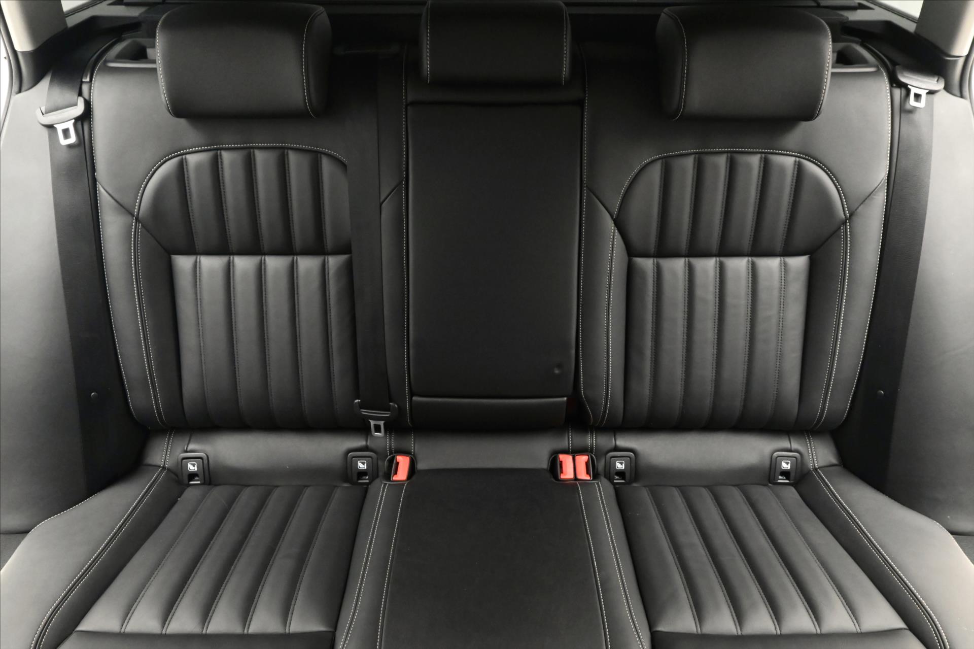 Hlavní fotografie vozu Škoda Superb 2,0 TDI 110 kW DSG Style Záruka až 5 let (29)