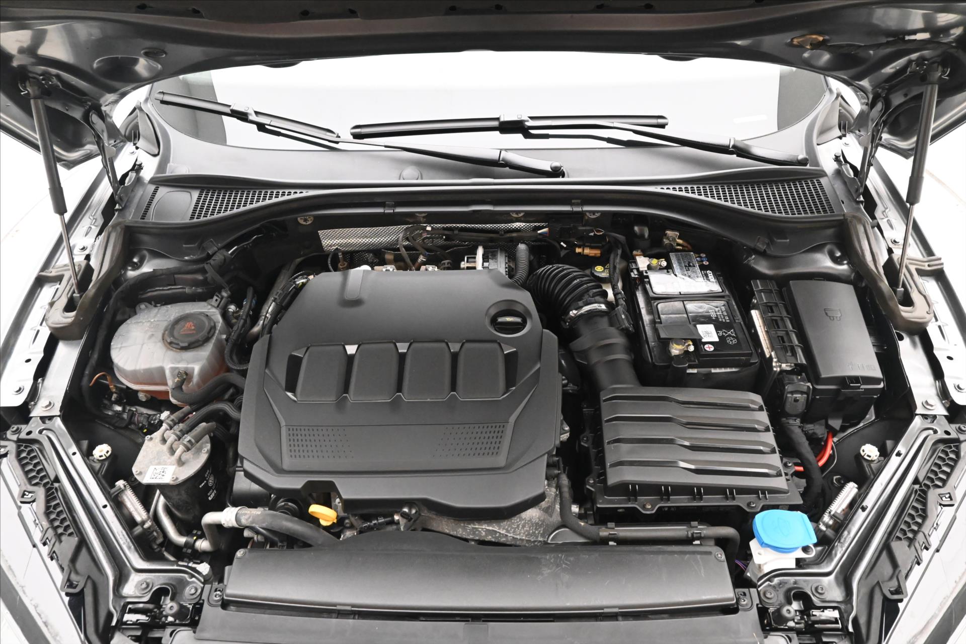 Hlavní fotografie vozu Škoda Superb 2,0 TDI 110 kW DSG Style Záruka až 5 let (9)