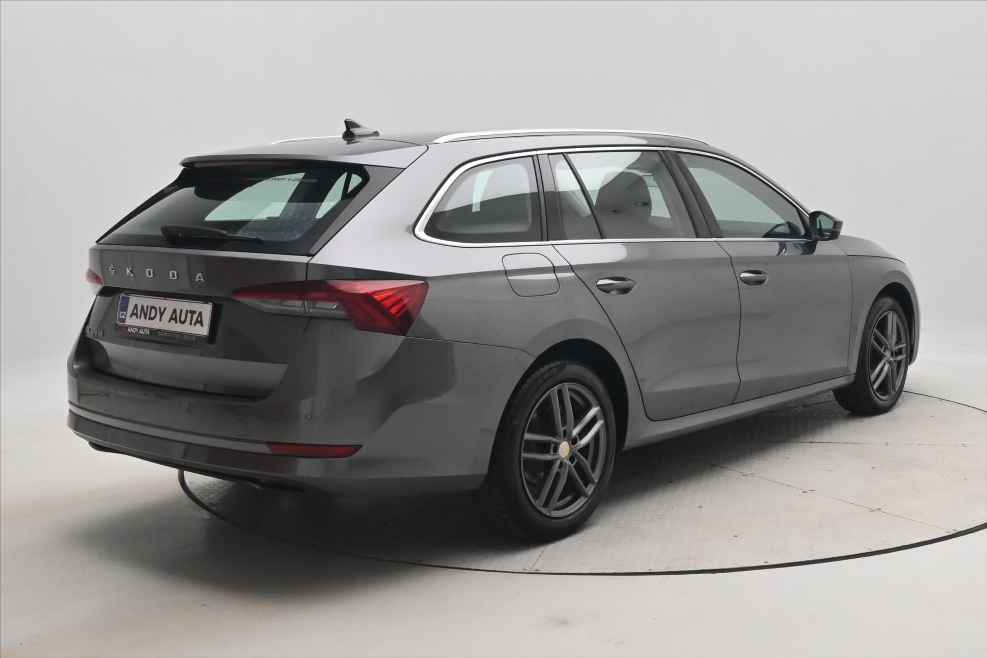 Hlavní fotografie vozu Škoda Octavia 2,0 TDI 110kW DSG Záruka až 5 let (5)