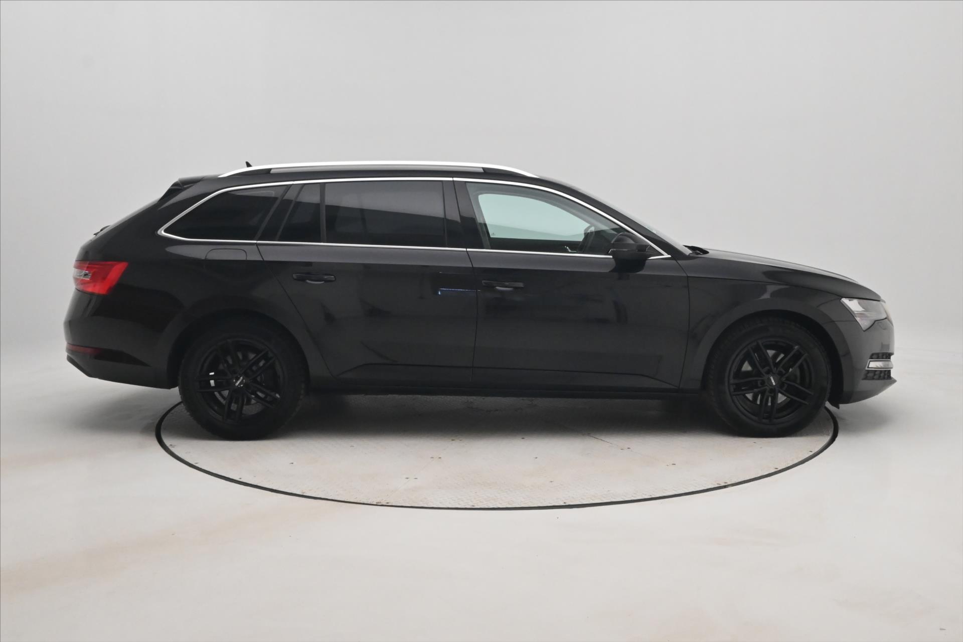 Main photo of the car Skoda Superb 2.0 TDI 110kW DSG Style Warranty up to 5 years (5)