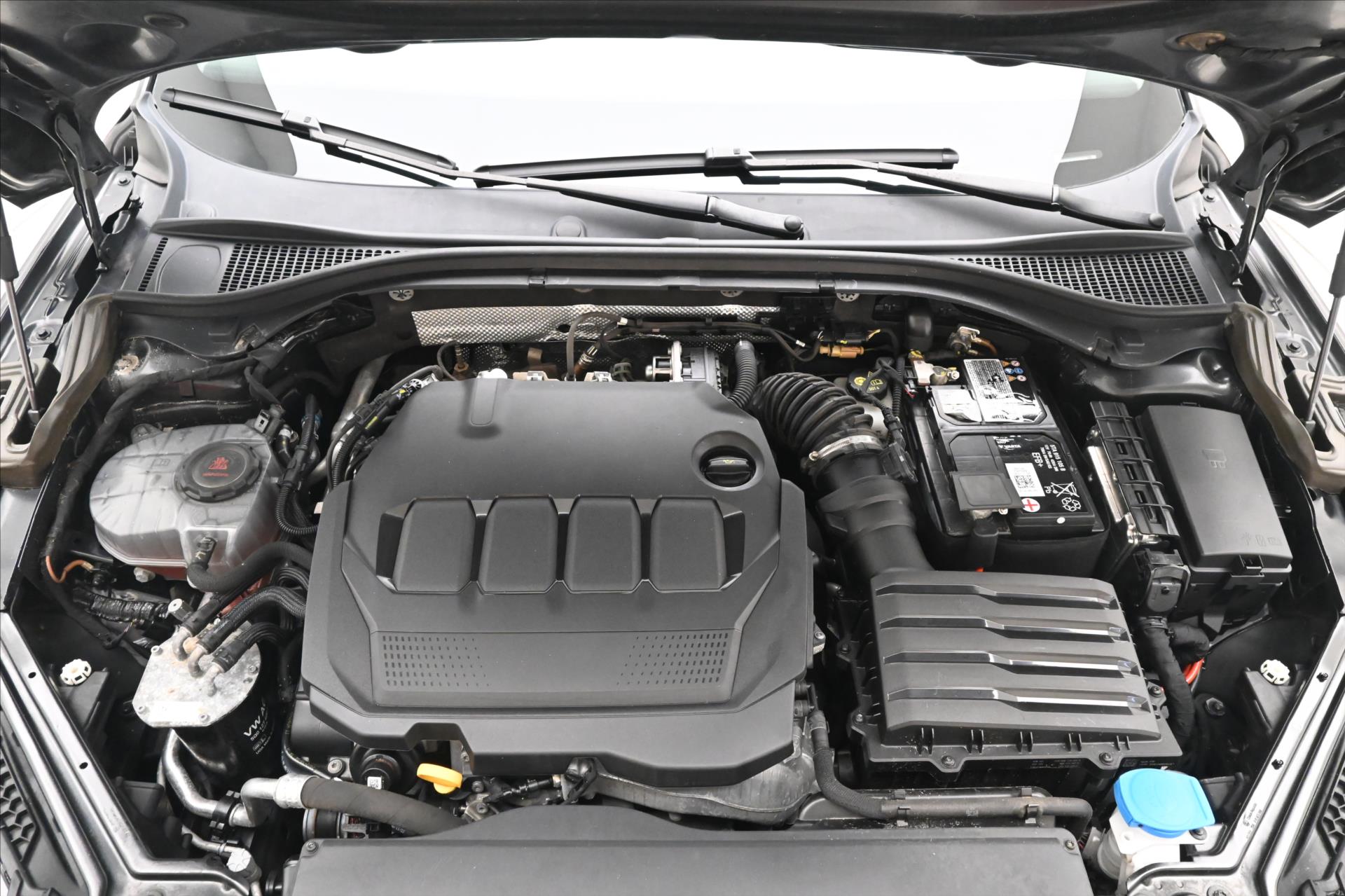 Main photo of the car Skoda Superb 2.0 TDI 110kW DSG Style Warranty up to 5 years (10)