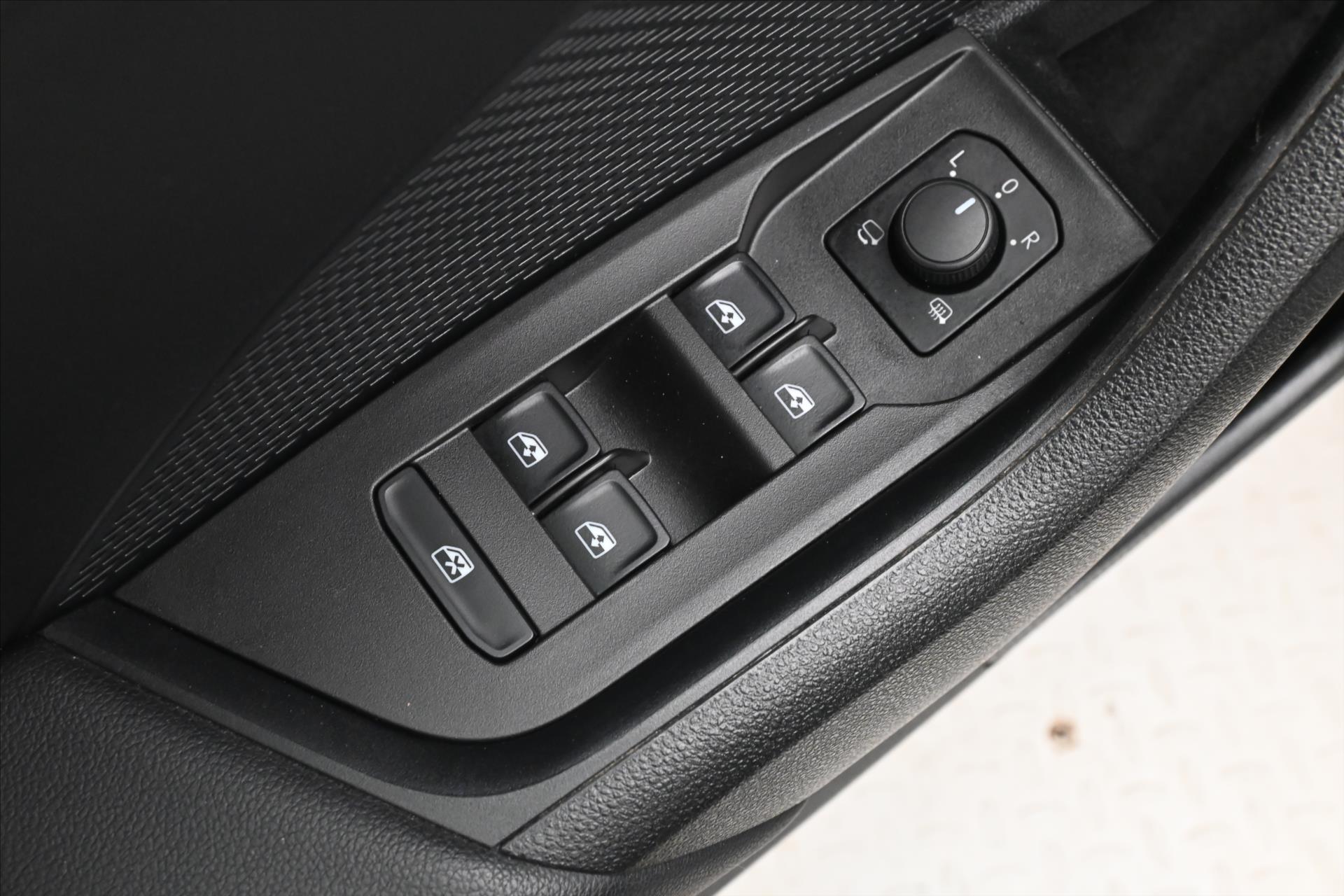 Hlavní fotografie vozu Škoda Octavia 2,0 TDI 110 kW DSG Style Záruka až 5 let (26)