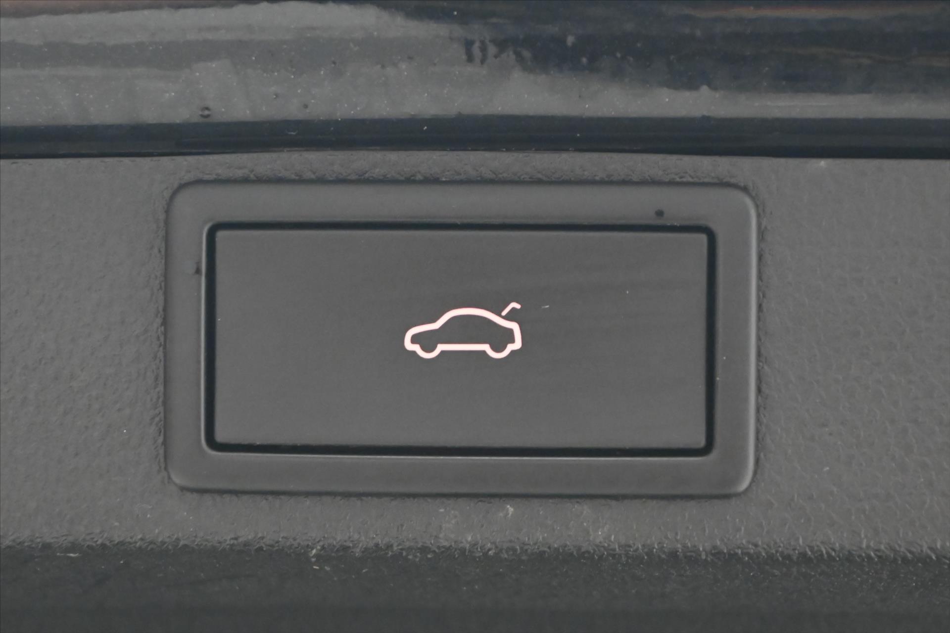 Hlavní fotografie vozu Škoda Octavia 2,0 TDI 110 kW DSG Style Záruka až 5 let (28)