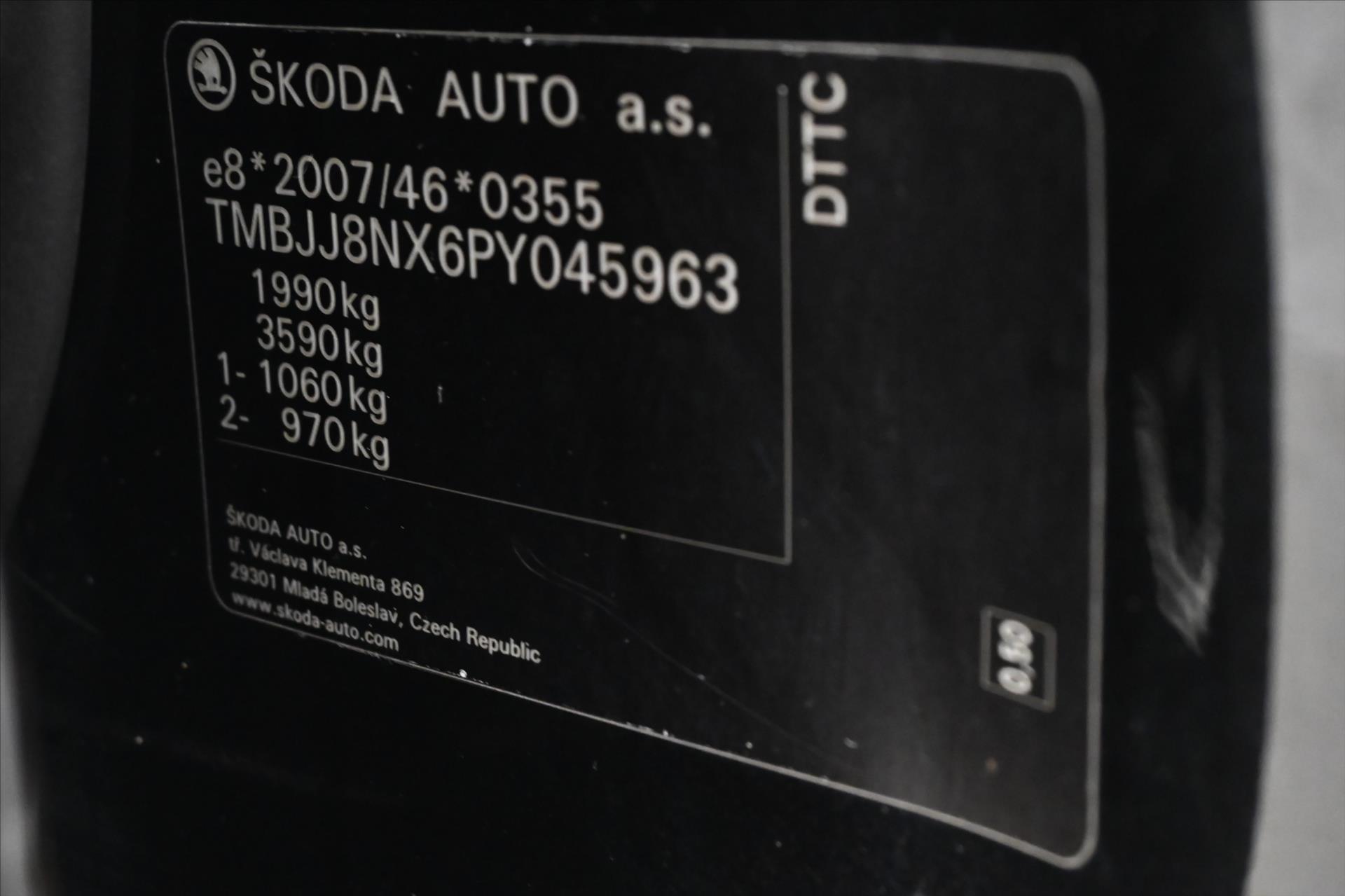 Hlavní fotografie vozu Škoda Octavia 2,0 TDI 110kW DSG Style Záruka až 5 let (12)