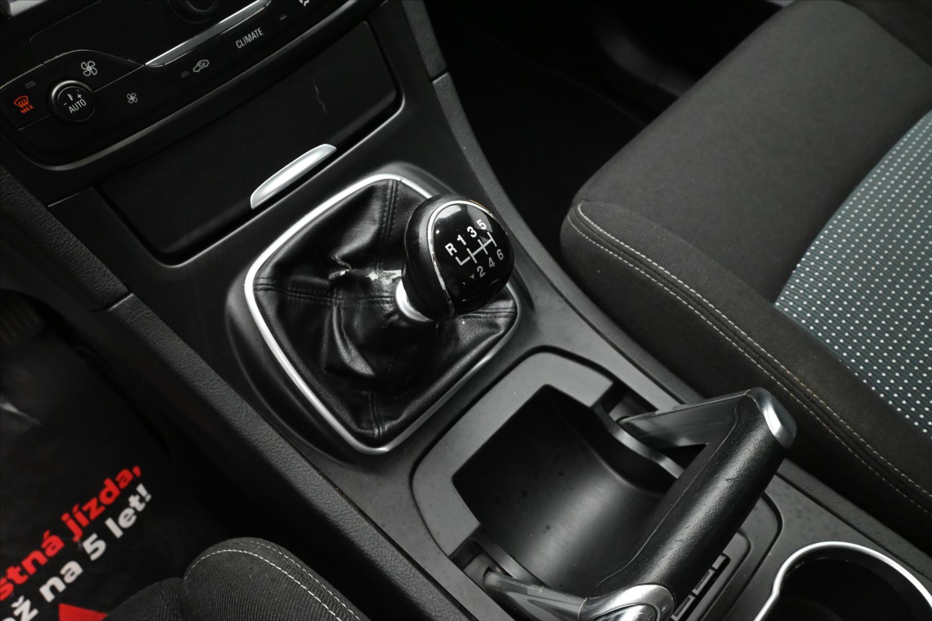 Hlavní fotografie vozu Ford S-MAX 2,0 TDCi 103kW NAVI Výhřev sedaček (21)