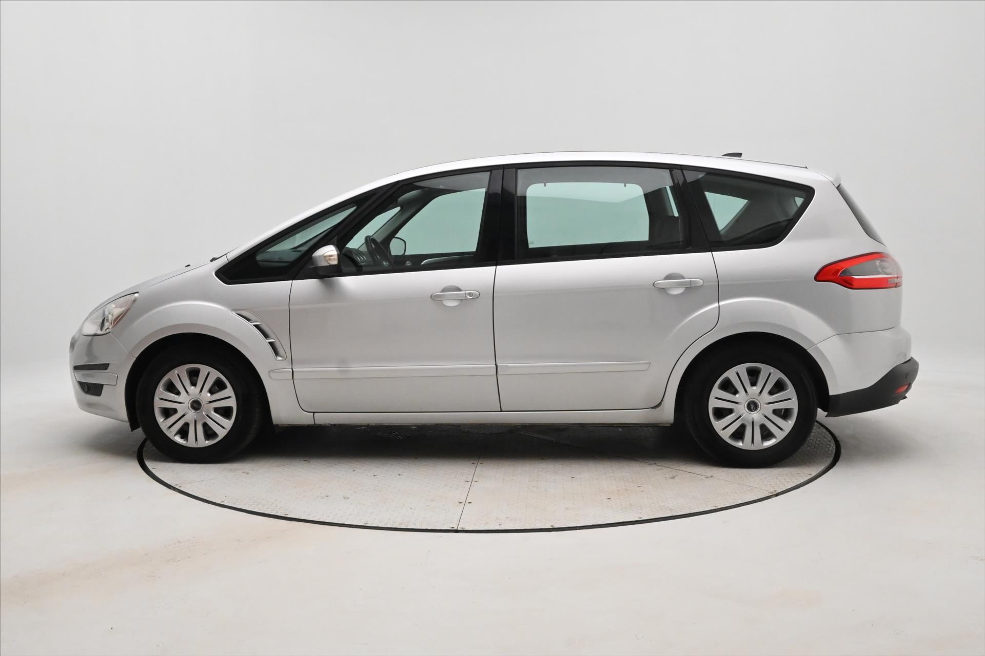 Hlavní fotografie vozu Ford S-MAX 2,0 TDCi 103kW NAVI Výhřev sedaček (8)