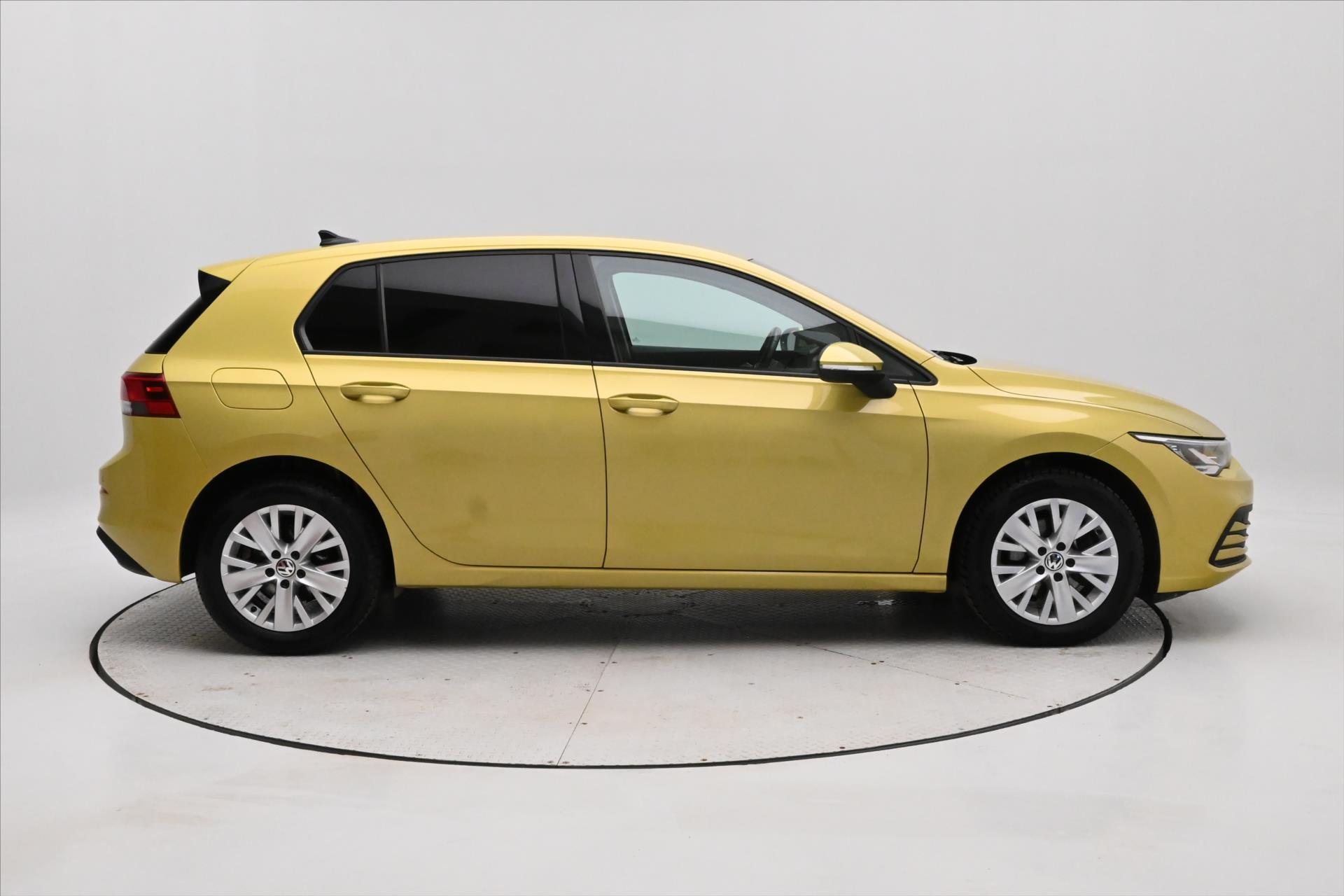 Hlavní fotografie vozu Volkswagen Golf 1,0 TSI 81kW Life Záruka až 5 let (4)