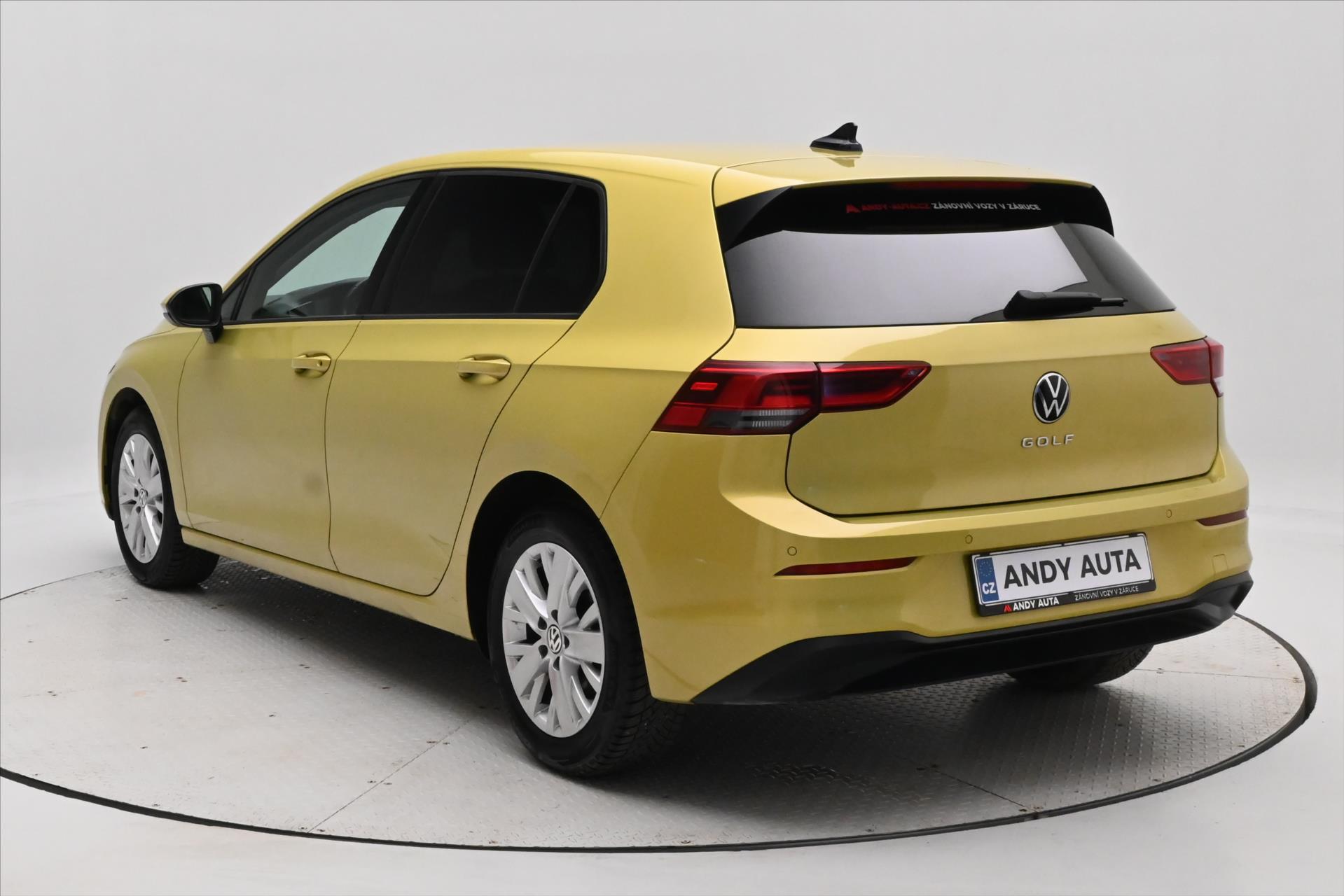 Hlavní fotografie vozu Volkswagen Golf 1,0 TSI 81kW Life Záruka až 5 let (7)