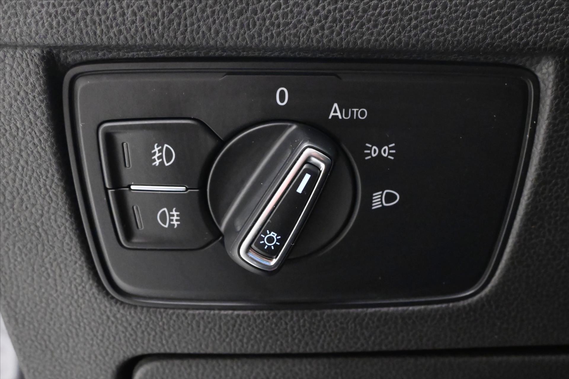 Hlavní fotografie vozu Volkswagen Passat 2,0 TDI 110kW DSG Business Záruka až 5 let (27)