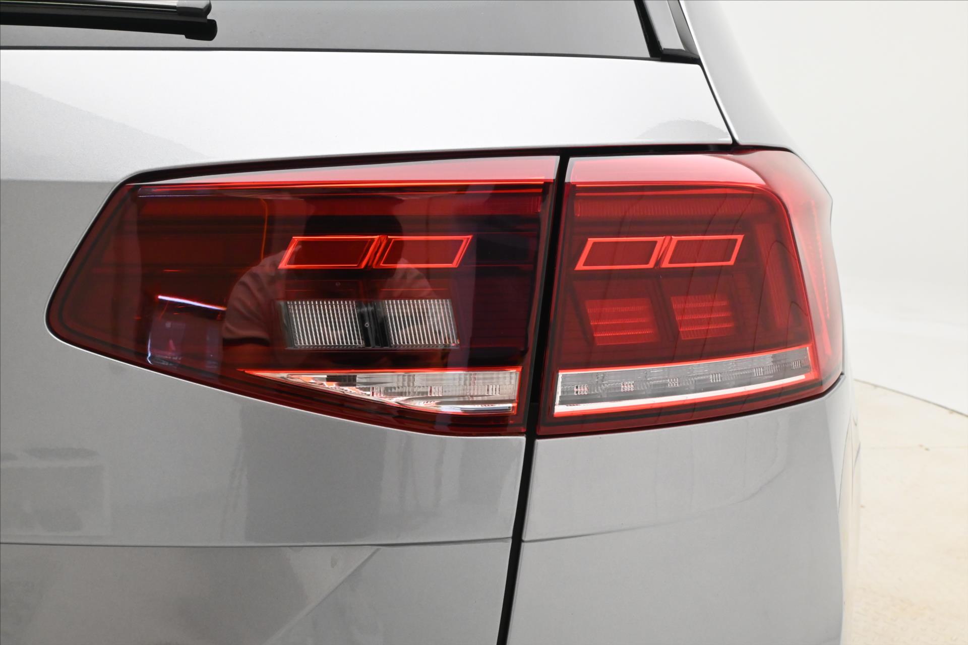 Hlavní fotografie vozu Volkswagen Passat 2,0 TDI 110kW DSG Business Záruka až 5 let (31)