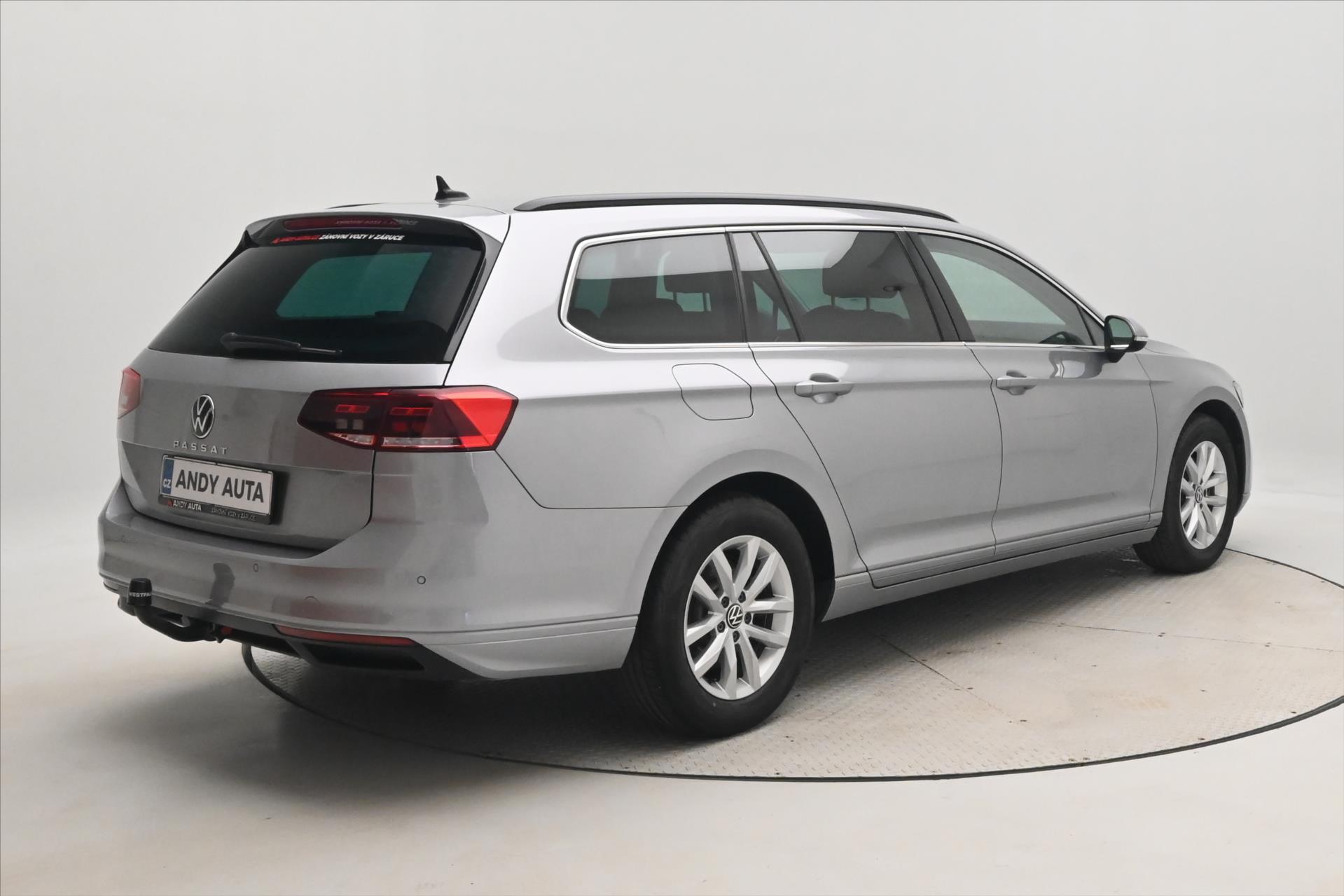 Hlavní fotografie vozu Volkswagen Passat 2,0 TDI 110kW DSG Business Záruka až 5 let (5)