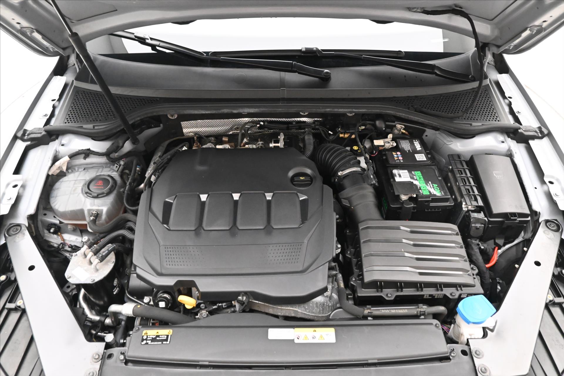 Hlavní fotografie vozu Volkswagen Passat 2,0 TDI 110kW DSG Business Záruka až 5 let (9)