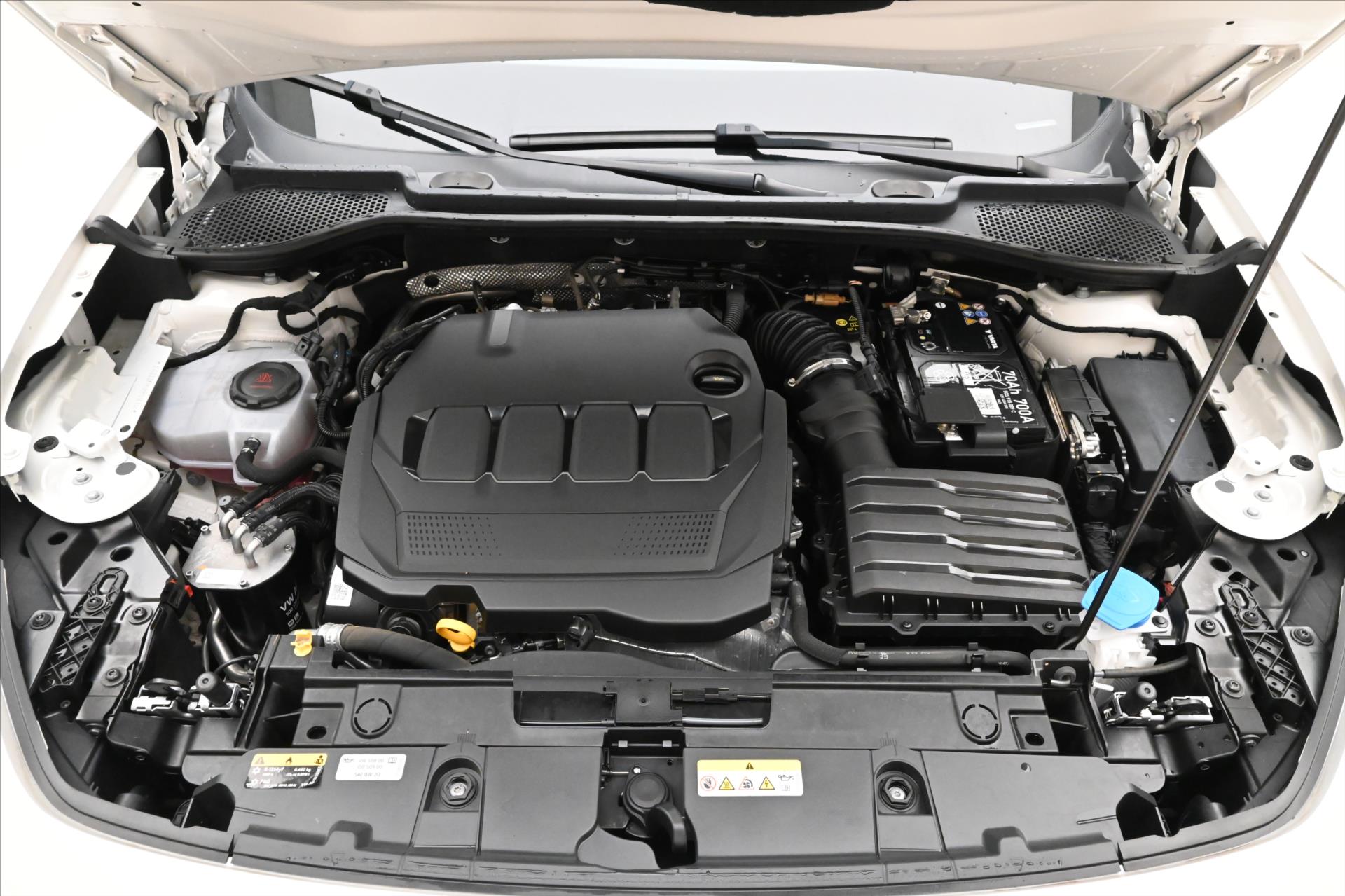 Hlavní fotografie vozu Cupra Formentor 2,0 TDI 110kW DSG 4x4 Záruka až 5 let (9)