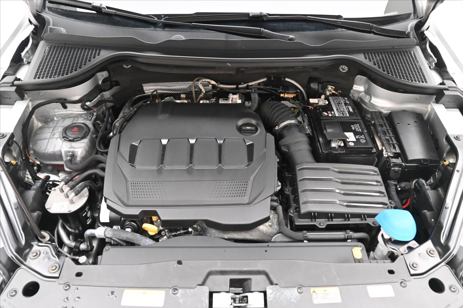 Hlavní fotografie vozu Škoda Karoq 2,0 TDI 85kW DSG VIRTUAL EL.KUFR Záruka až 5 let (10)