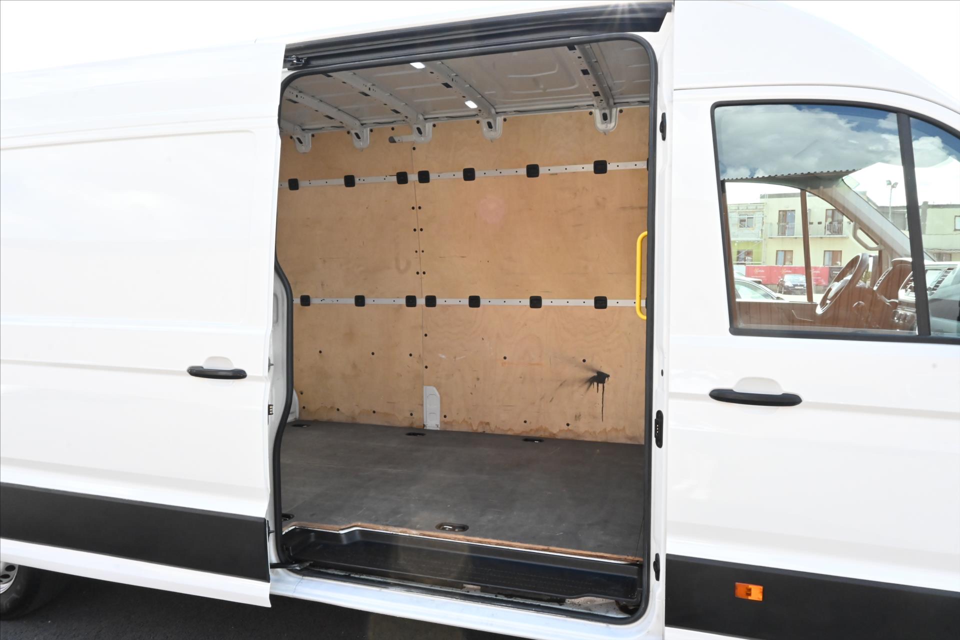 Hlavní fotografie vozu Volkswagen Crafter 2,0 TDI 103kW L3H2 Záruka až 5 let (11)