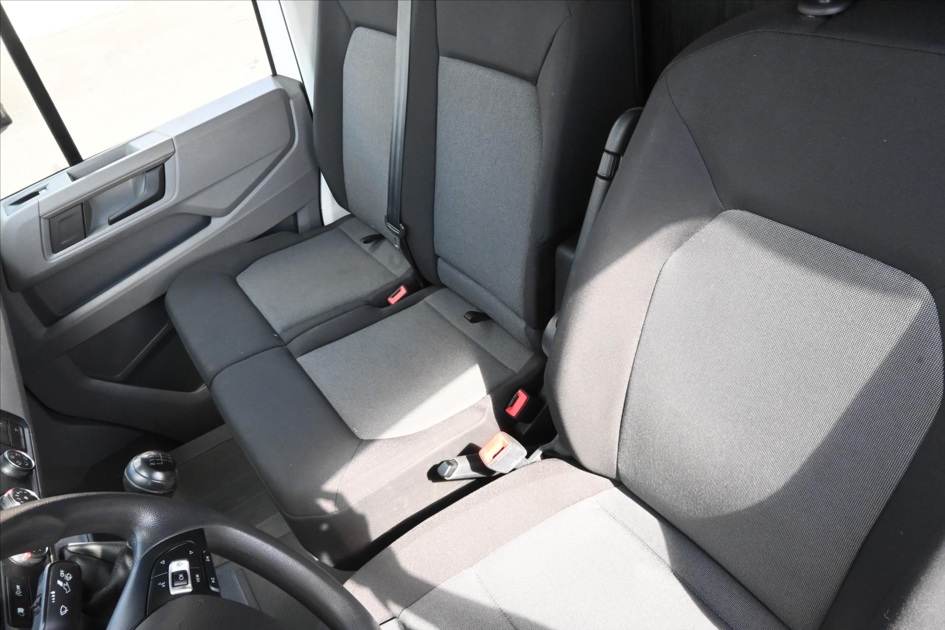 Hlavní fotografie vozu Volkswagen Crafter 2,0 TDI 103kW L3H2 Záruka až 5 let (24)