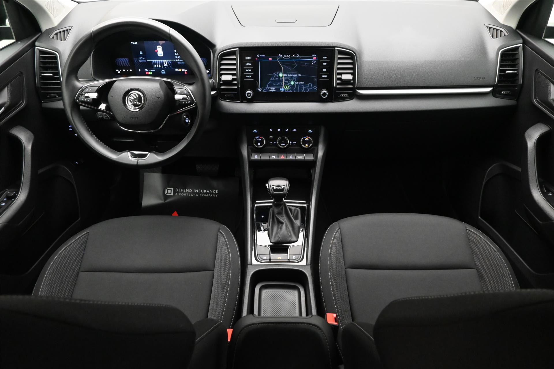 Main photo of the car Skoda Karoq 2.0 TDI 85kW DSG TOWABLE Warranty up to 5 years (16)